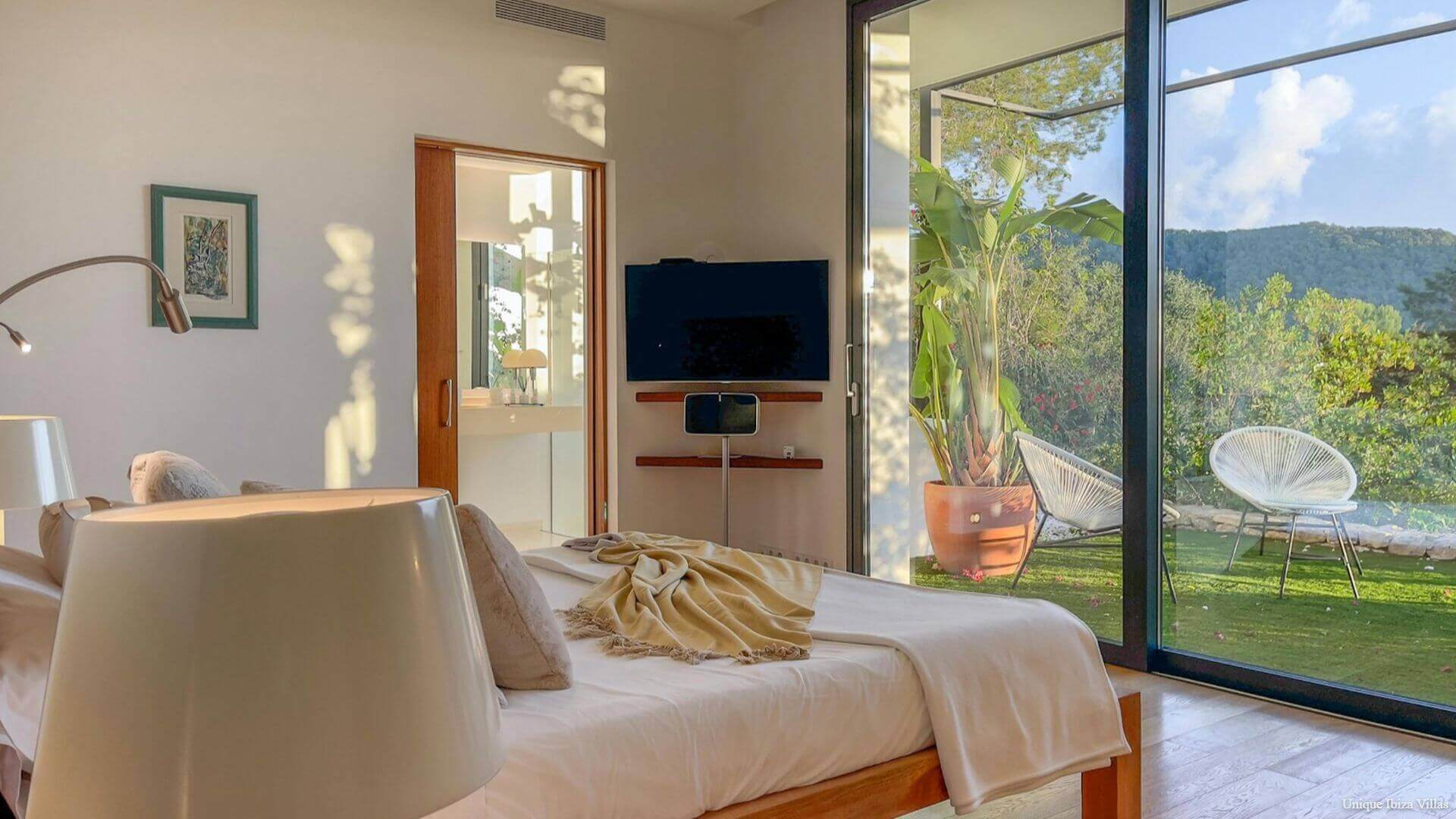 VILLA OASIS - 5 Bedrooms - Between San Jose/Ibiza Town