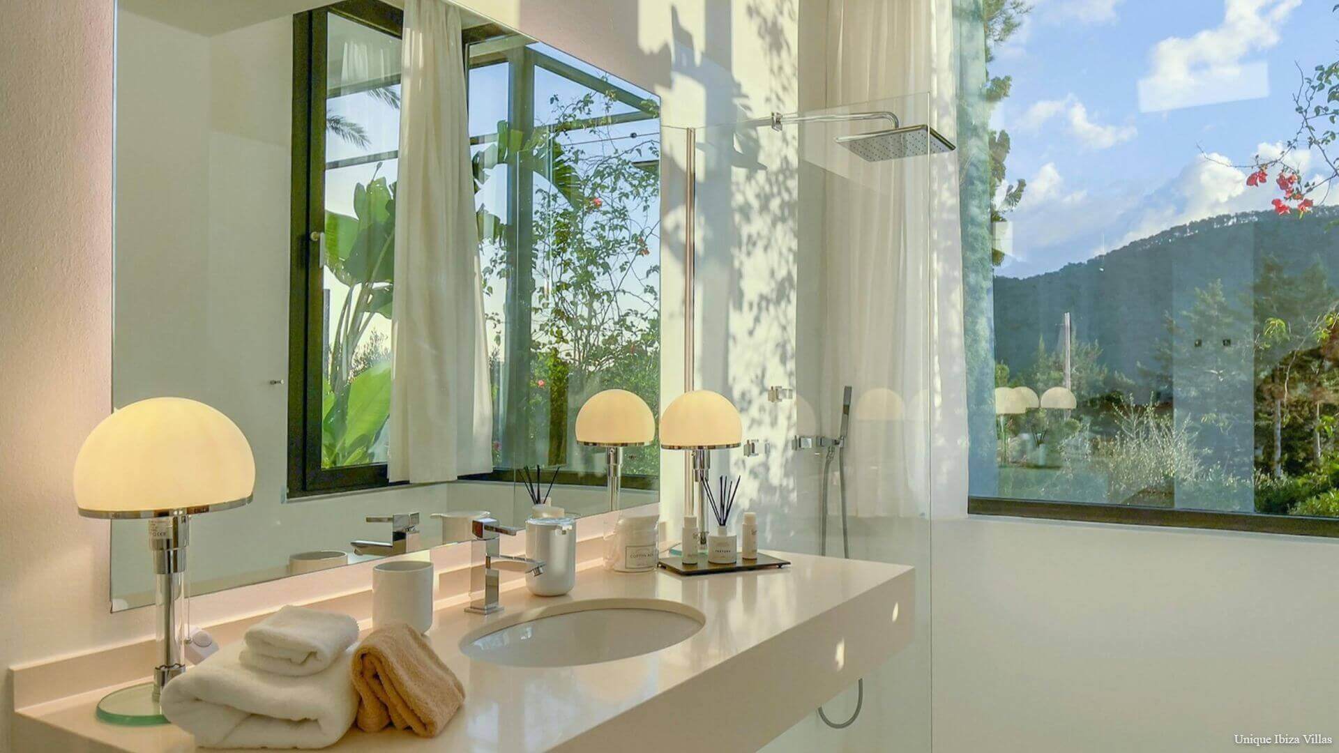 VILLA OASIS - 5 Bedrooms - Between San Jose/Ibiza Town