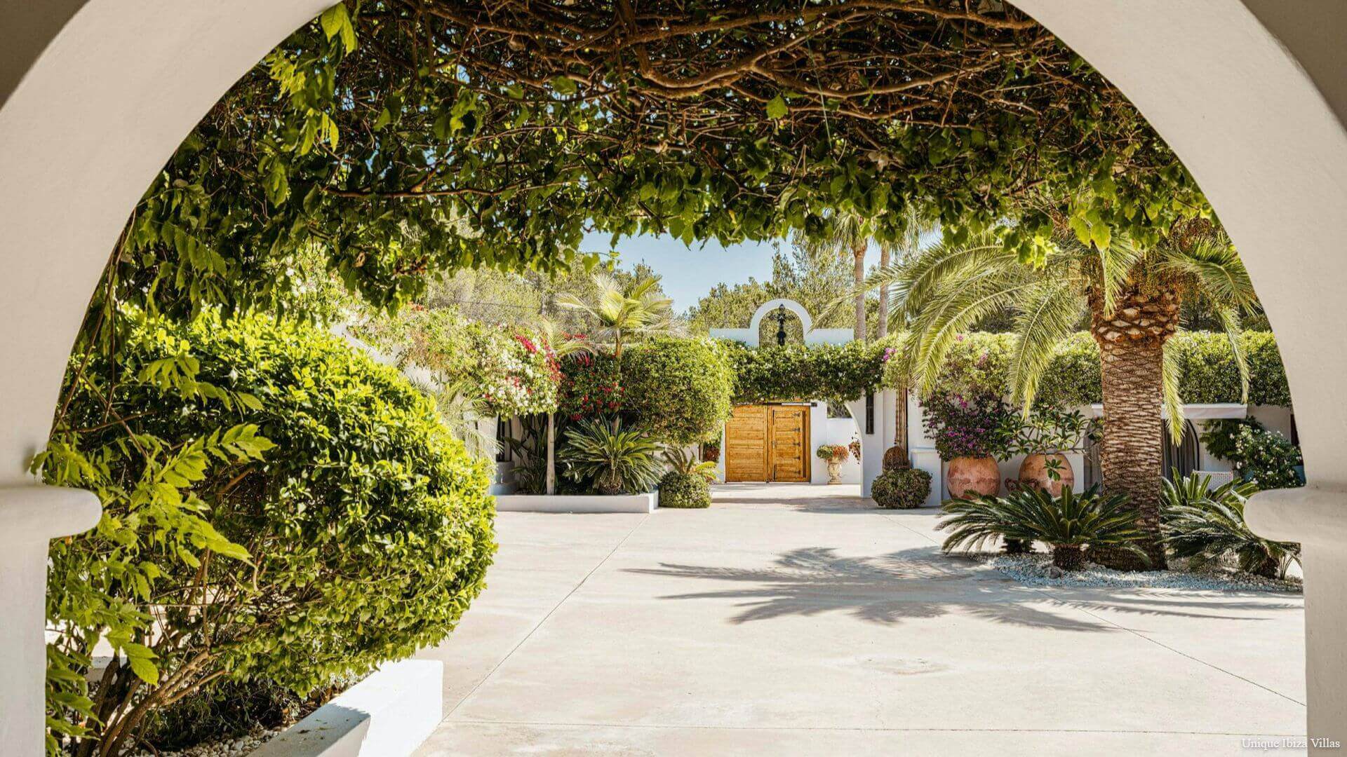 VILLA EL ZAFIRO - 6 bedrooms - Between San Jose/Ibiza Town  