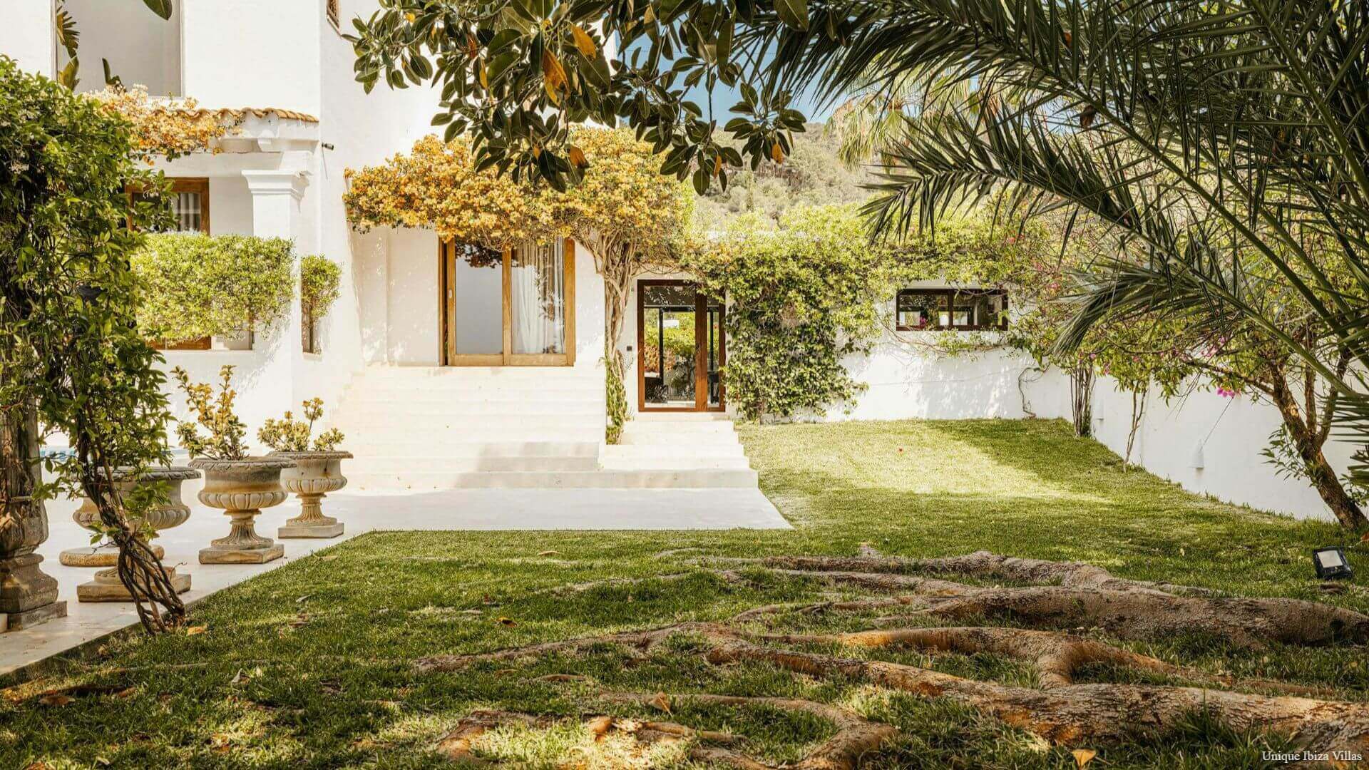 VILLA EL ZAFIRO - 6 bedrooms - Between San Jose/Ibiza Town  