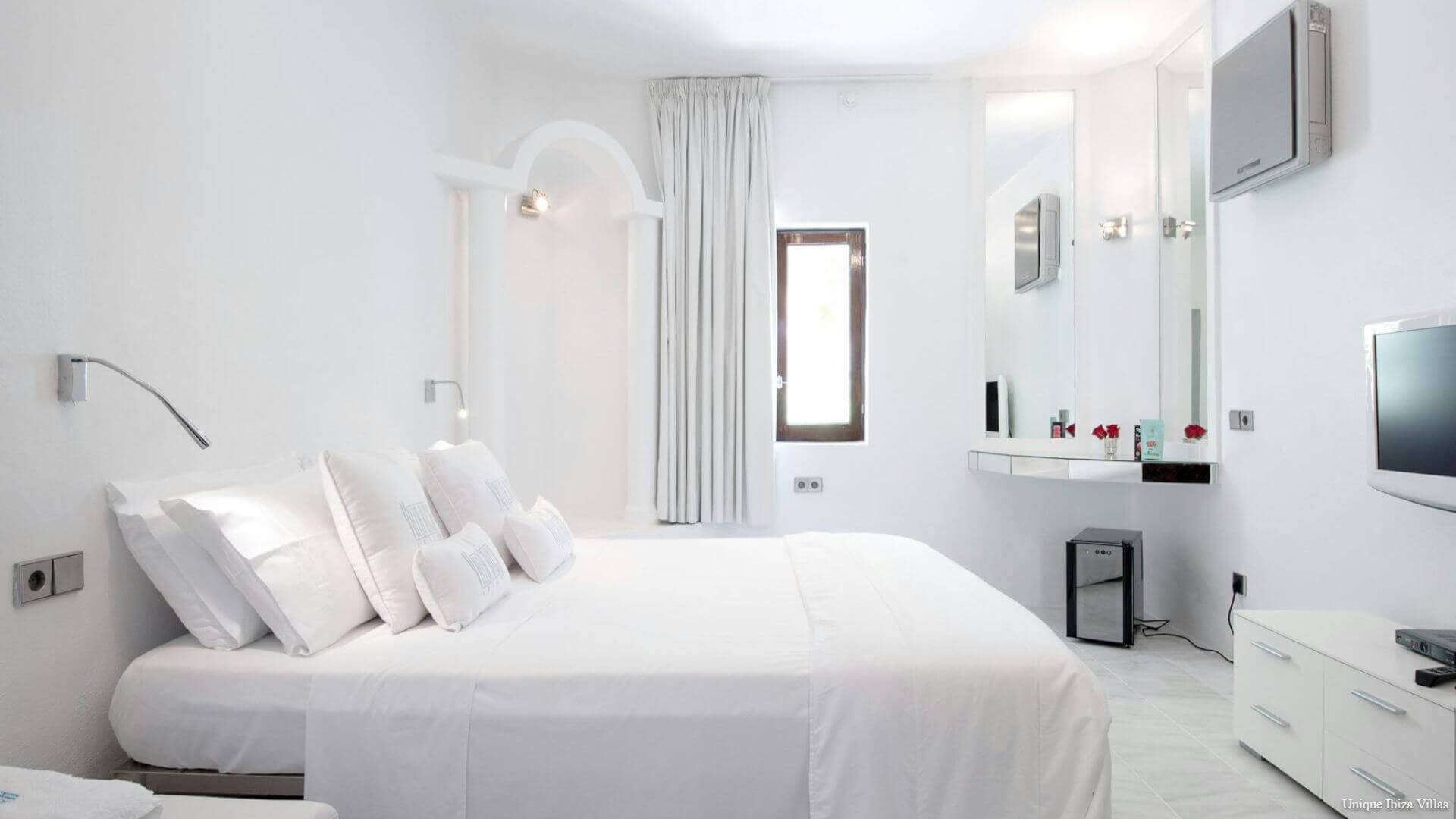 VILLA CALA JONDAL EXCLUSIVE - Cala Jondal - 5 Bedrooms