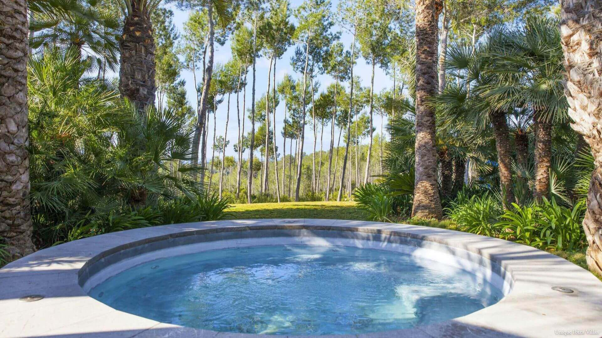 VILLA EDEN - 5 Bedrooms - Between San Jose/Cala Jondal/ Ibiza Town