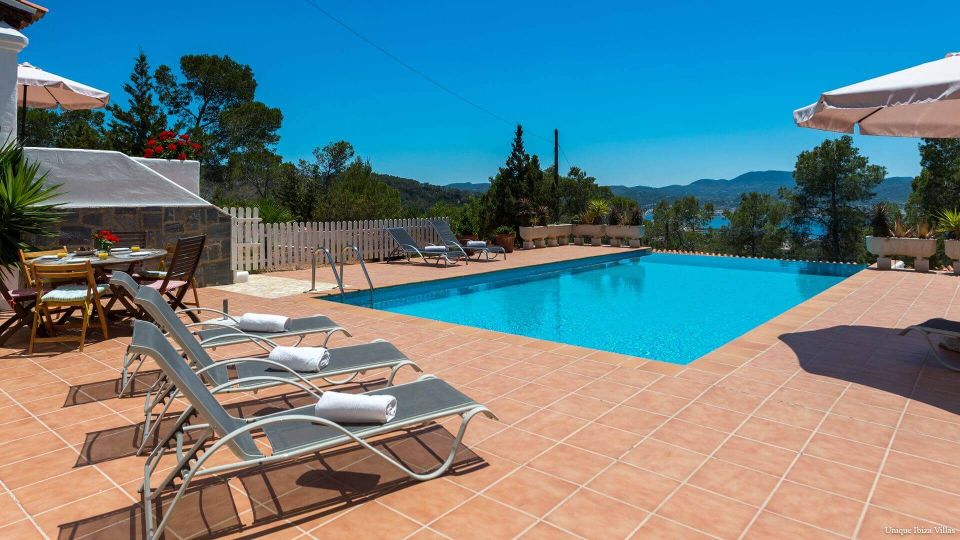 VILLA LAS TRES YUCAS - 4 Bedrooms - Cala Gracio (Sunsets)