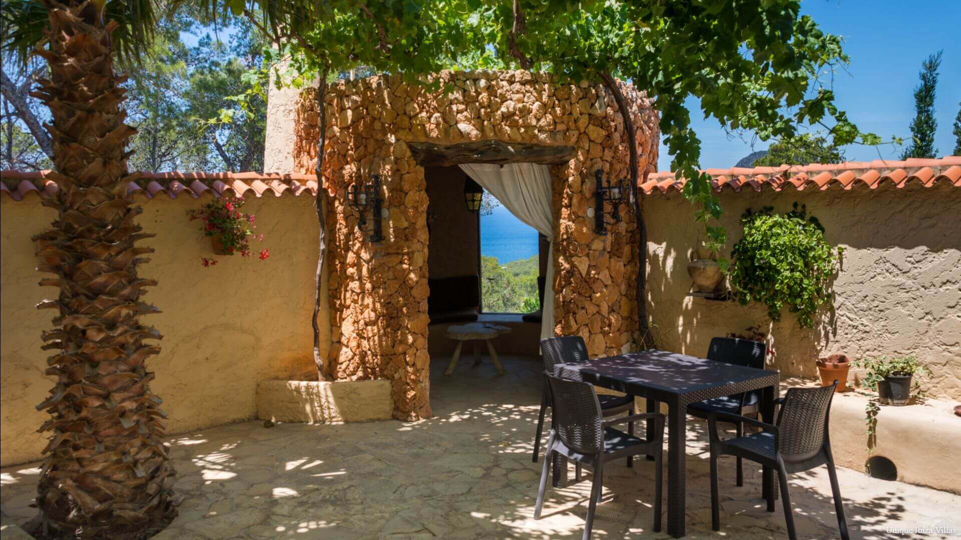 VILLA LAS TRES YUCAS - 4 Bedrooms - Cala Gracio (Sunsets)