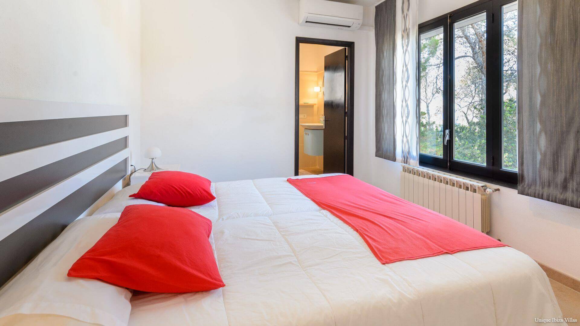 VILLA LAS TRES YUCAS - 4 Bedrooms - Cala Gracio (Sunsets)