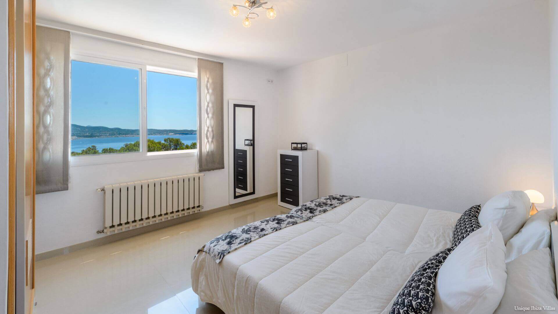 VILLA LAS TRES YUCAS - 4 Bedrooms - Cala Gracio (Sunsets)