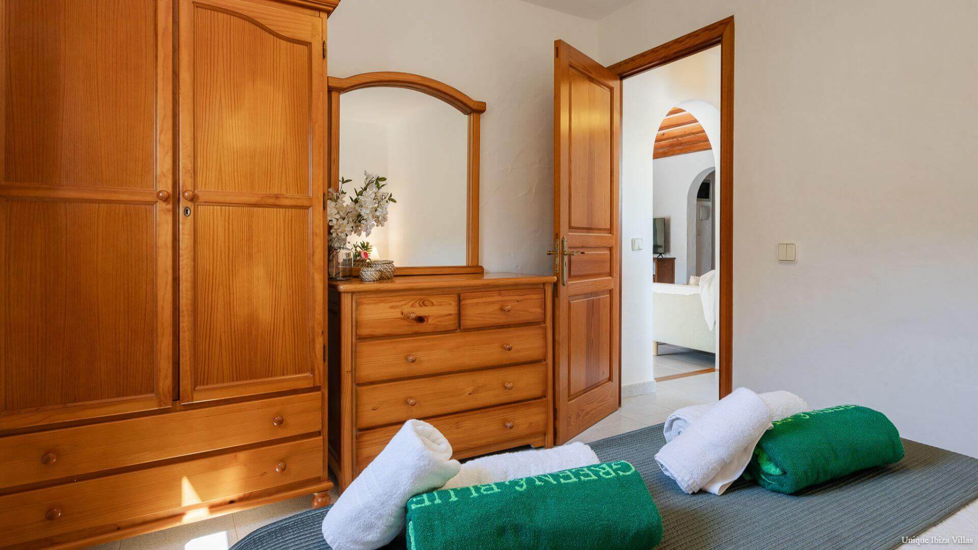 VILLA ROMERO II - 4 Bedrooms - Cala d'Hort/Es Cubells