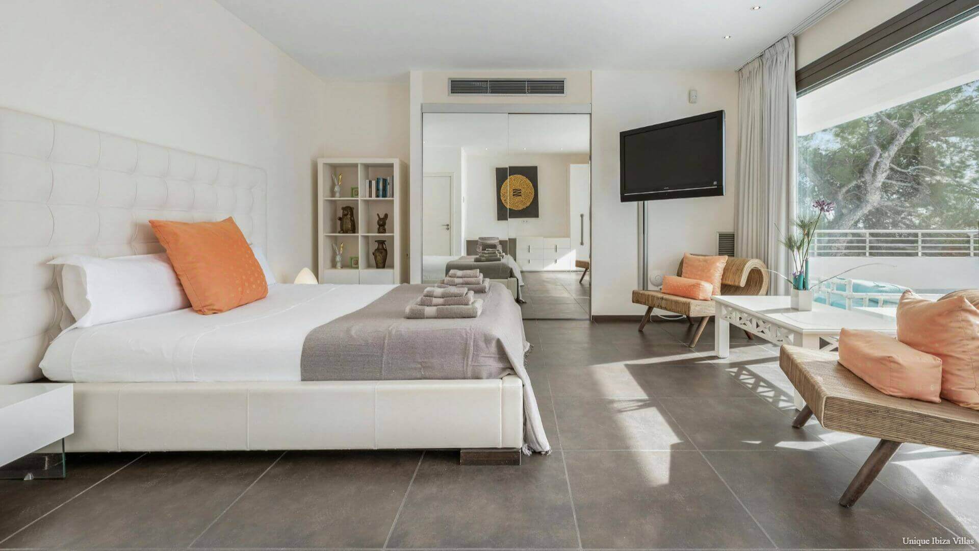CASA MARISOL - 5 Bedrooms - Cap Martinet - Near Talamanca & Ibiza Town