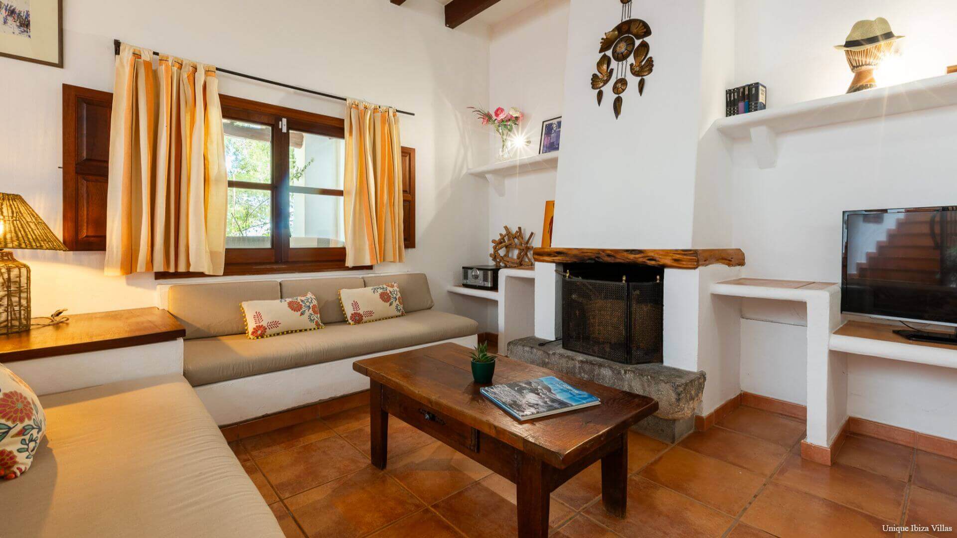VILLA CAN MIGUEL - 5 Bedrooms - San Miguel (Walk To Village)