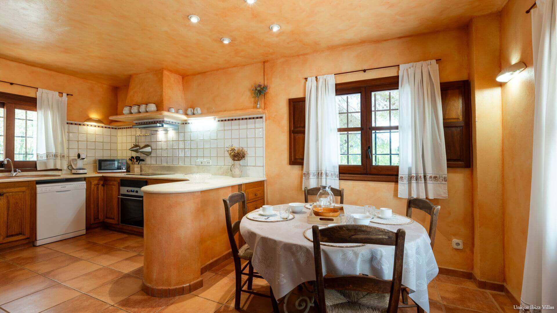 VILLA CAN MIGUEL - 5 Bedrooms - San Miguel (Walk To Village)