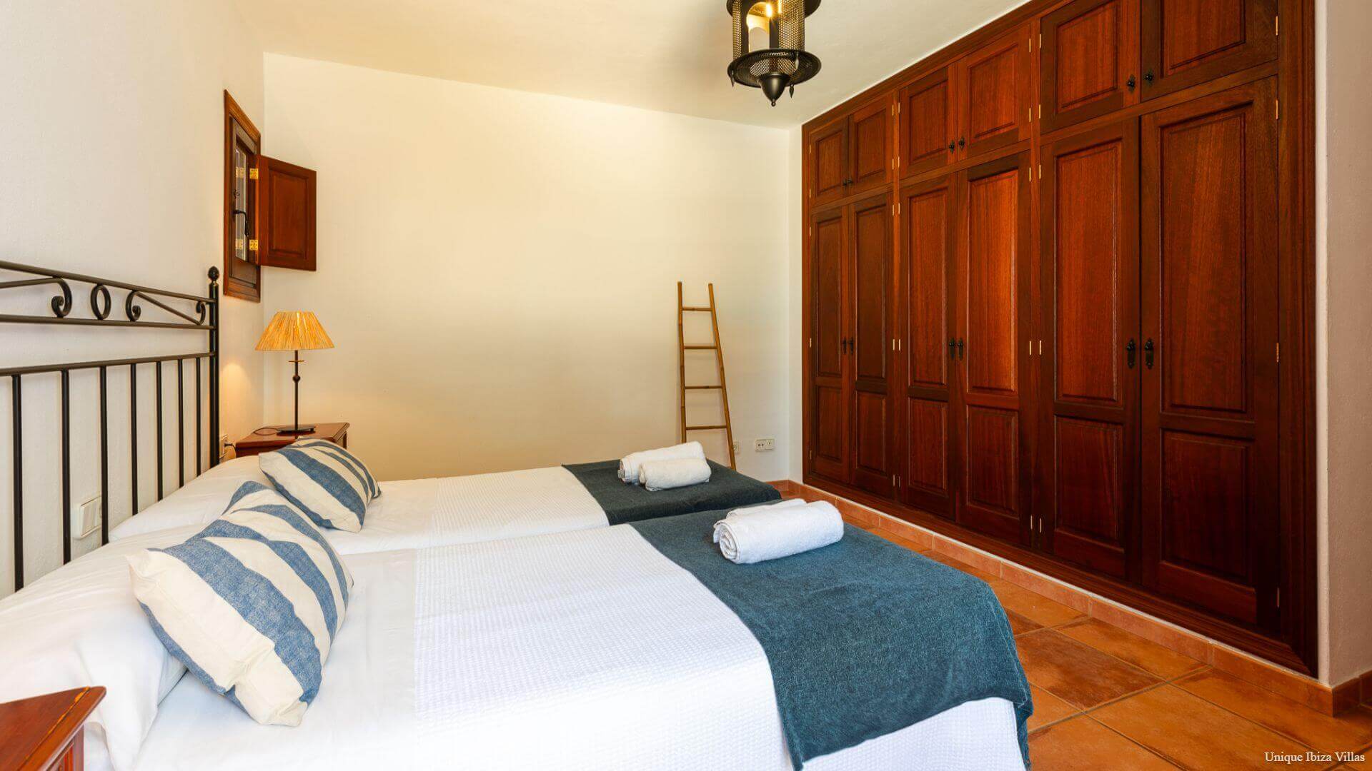 VILLA CAN MIGUEL - 5 Bedrooms - San Miguel (Walk To Village)