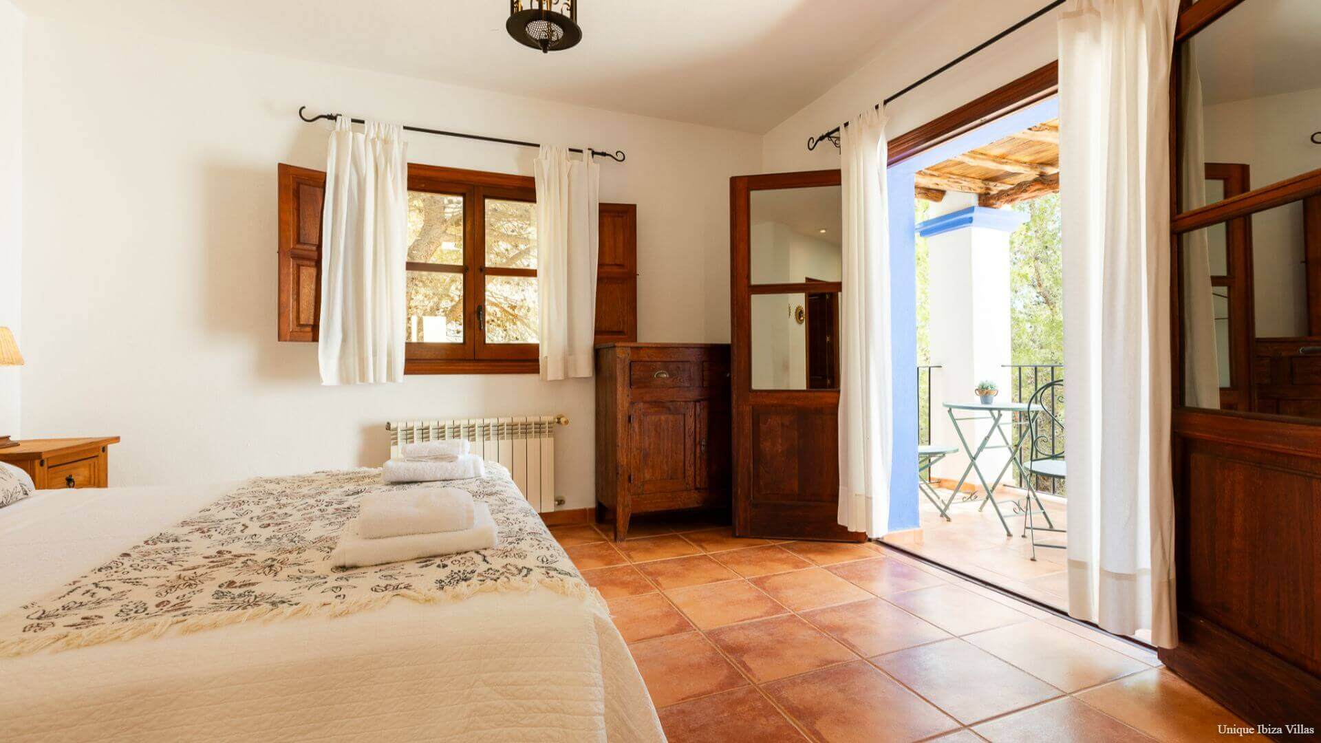 VILLA CAN MIGUEL - 5 Bedrooms - San Miguel (Walk To Village)