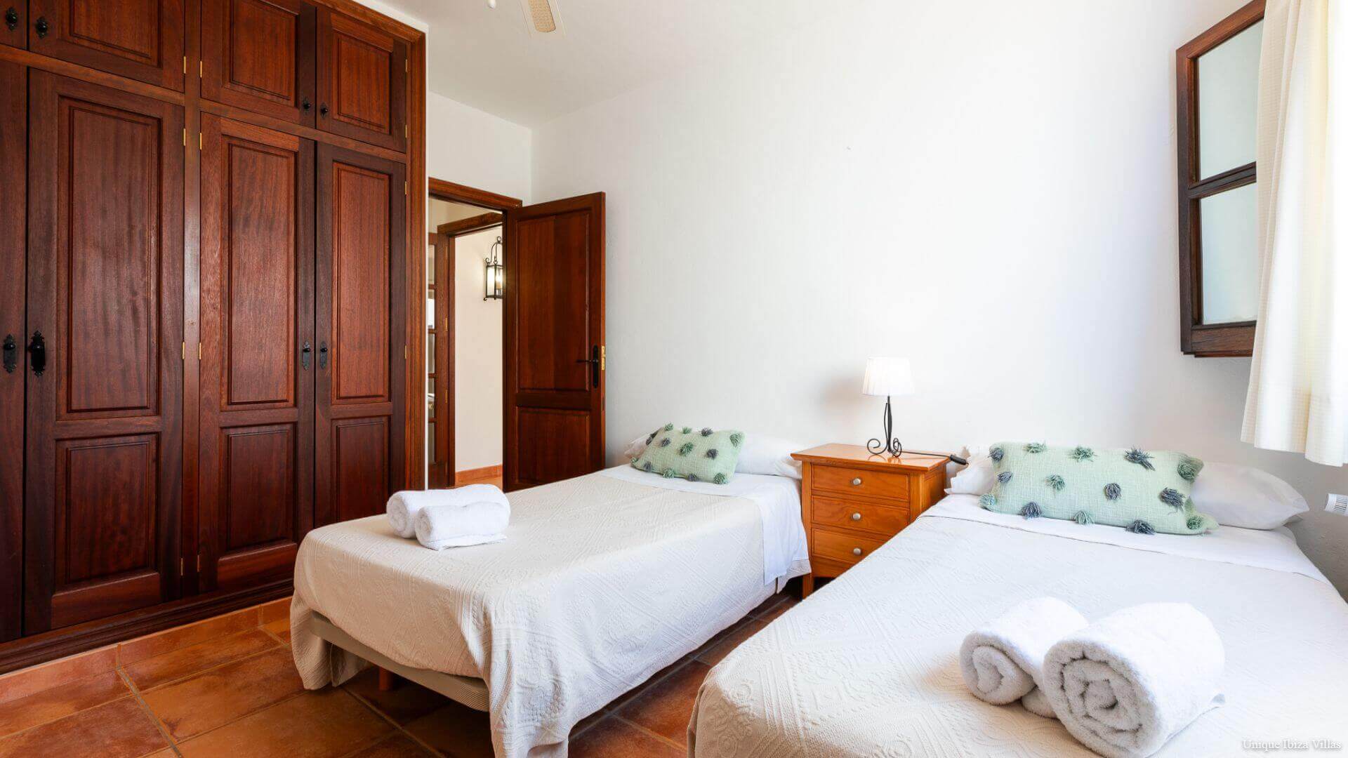 VILLA CAN MIGUEL - 5 Bedrooms - San Miguel (Walk To Village)