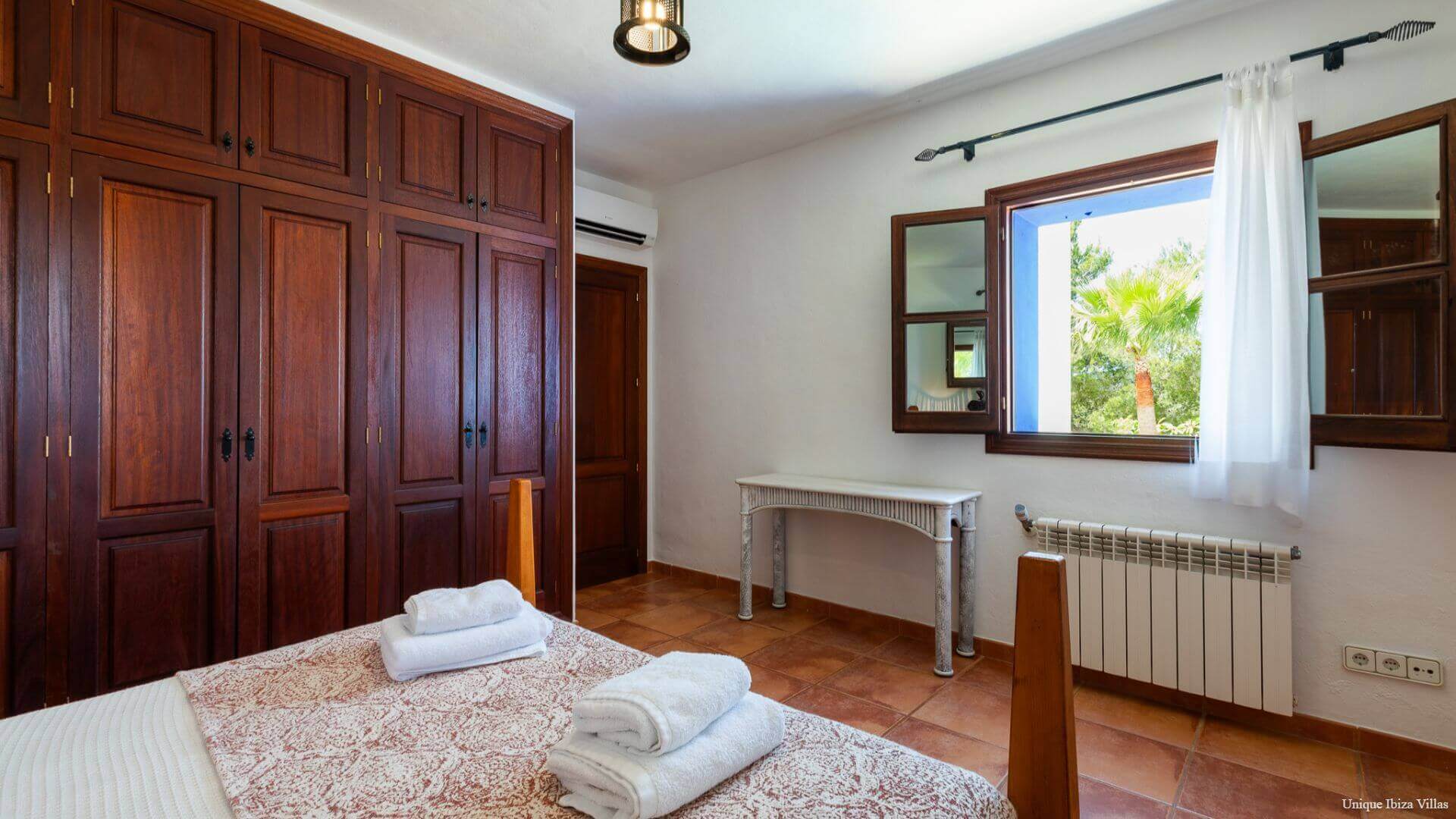 VILLA CAN MIGUEL - 5 Bedrooms - San Miguel (Walk To Village)