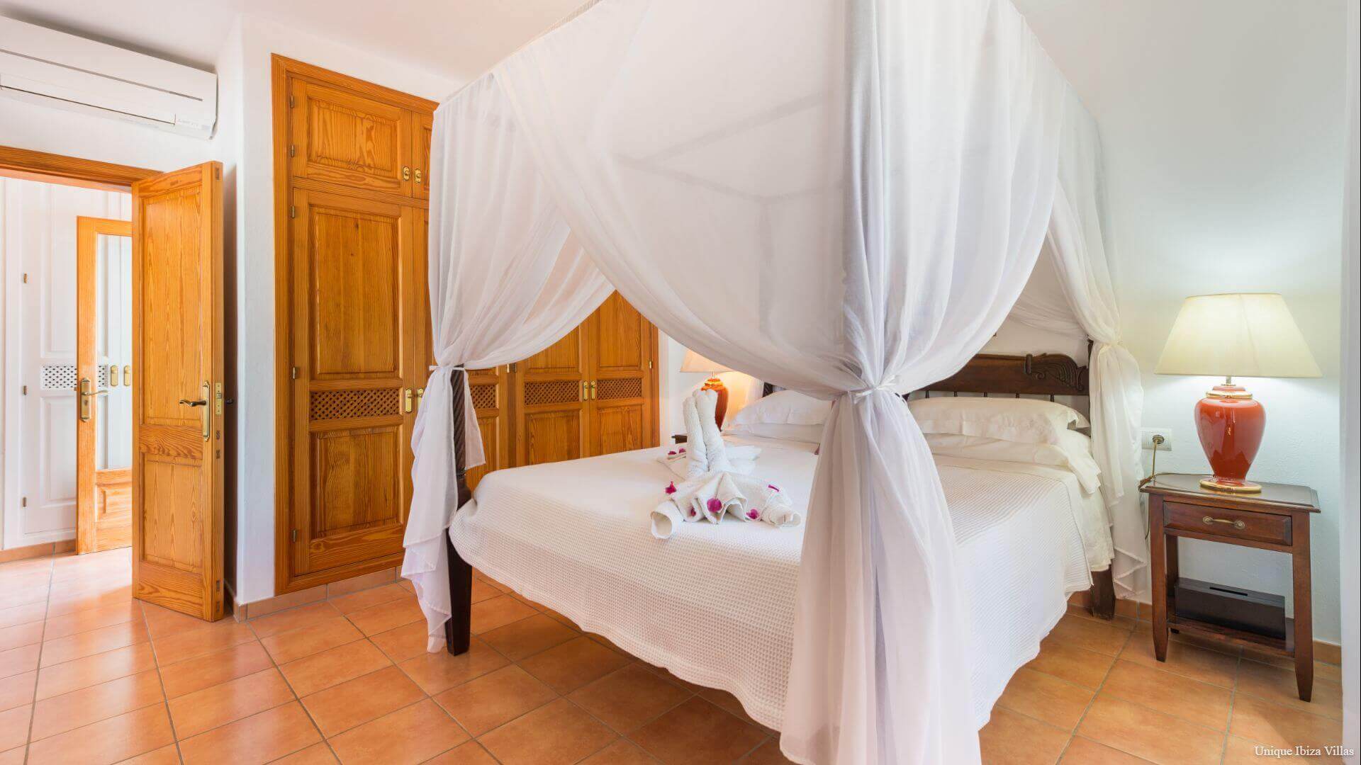 VILLA CAN COLOMARET CARMEN - 5 Bedrooms - San Carlos/Las Dalias (Rural)