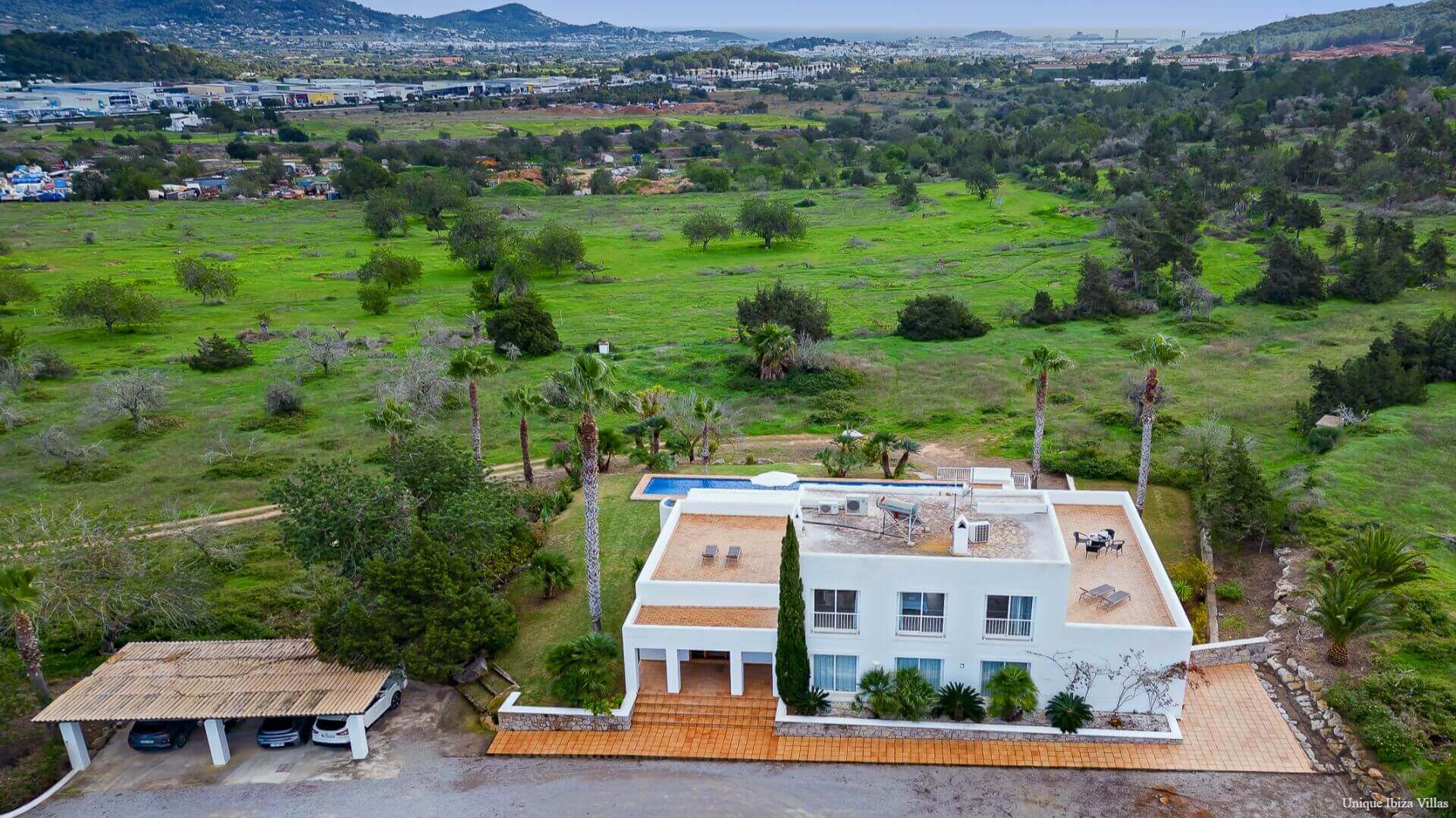 VILLA STYLE - 5 Bedrooms - San Rafael/Amnesia/UNVRS (Rural)