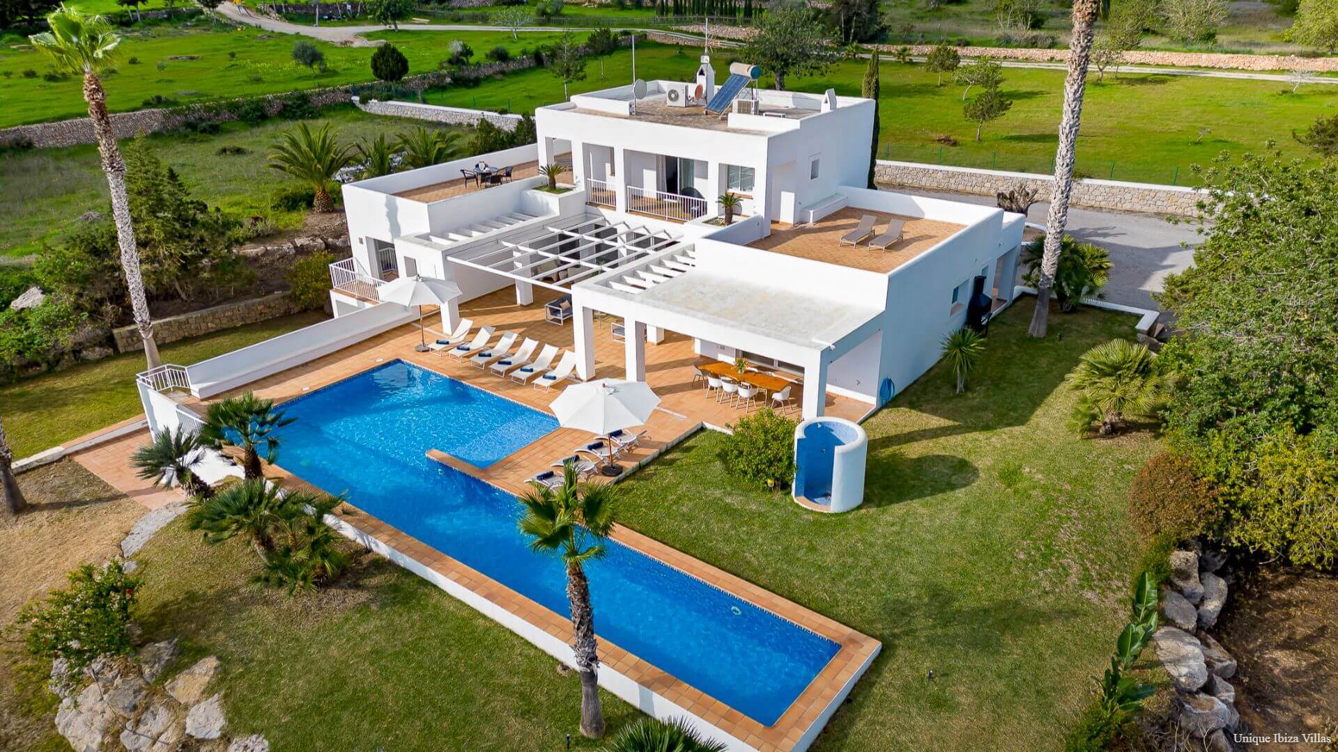VILLA STYLE - 5 Bedrooms - San Rafael/Amnesia/UNVRS (Rural)