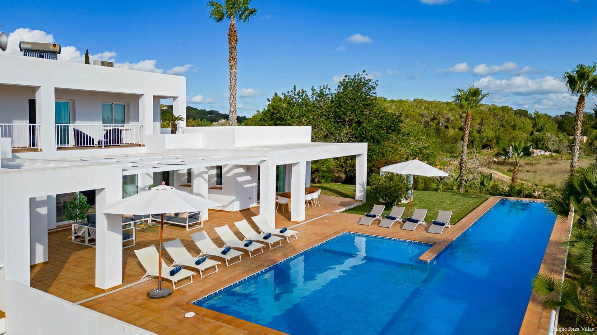 VILLA STYLE - 5 Bedrooms - San Rafael/Amnesia/UNVRS (Rural)