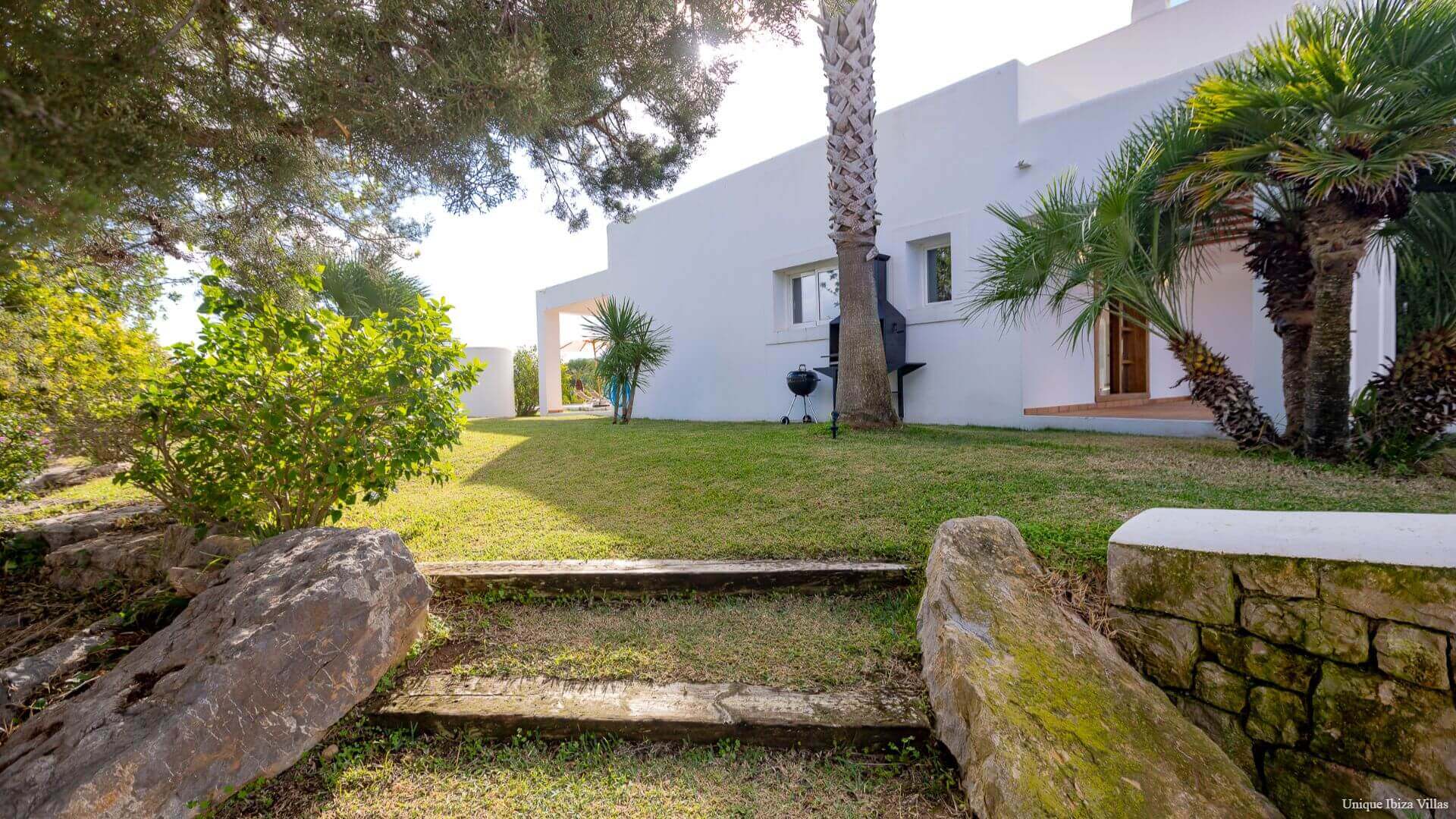 VILLA STYLE - 5 Bedrooms - San Rafael/Amnesia/UNVRS (Rural)