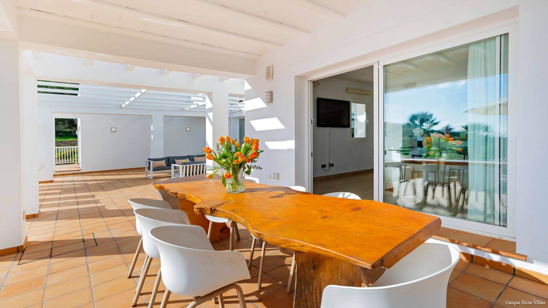 VILLA STYLE - 5 Bedrooms - San Rafael/Amnesia/UNVRS (Rural)