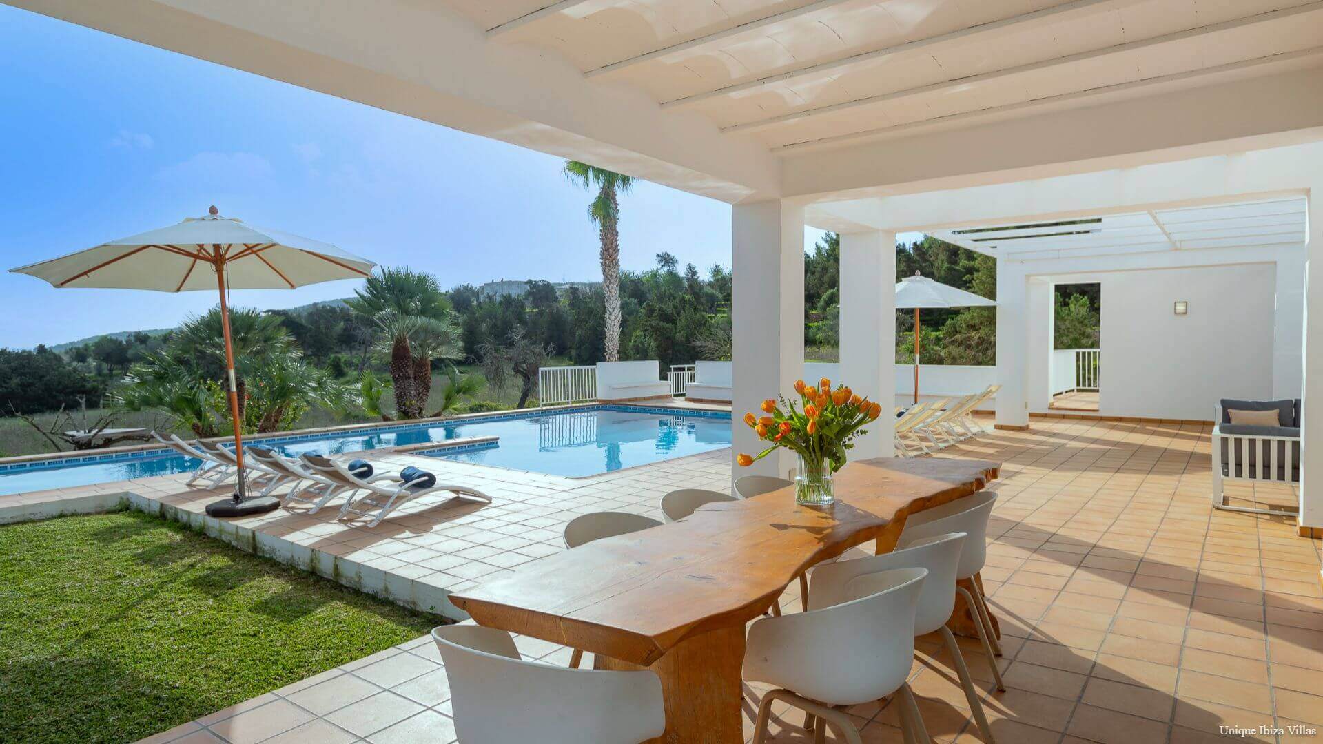 VILLA STYLE - 5 Bedrooms - San Rafael/Amnesia/UNVRS (Rural)