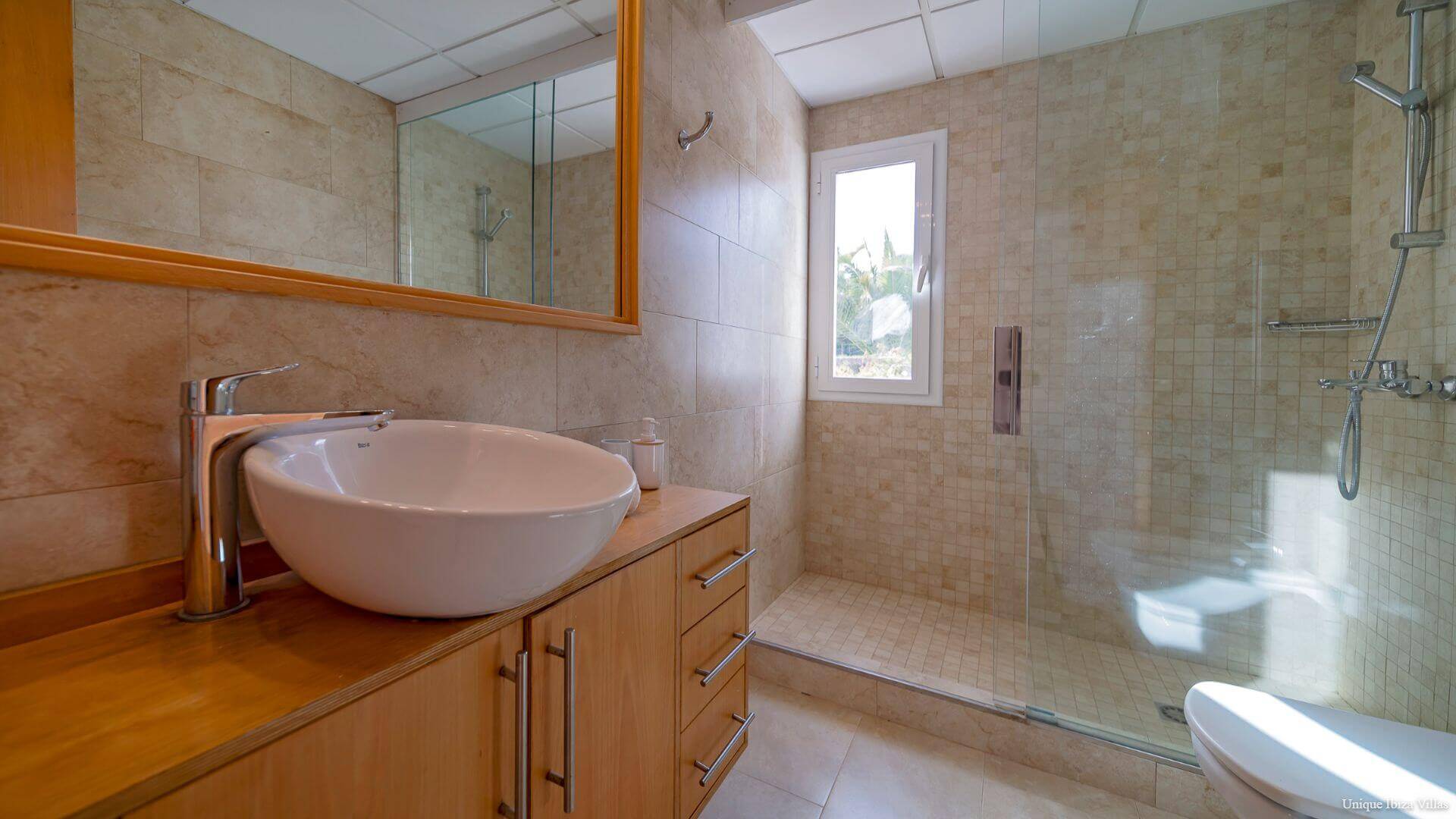 VILLA STYLE - 5 Bedrooms - San Rafael/Amnesia/UNVRS (Rural)