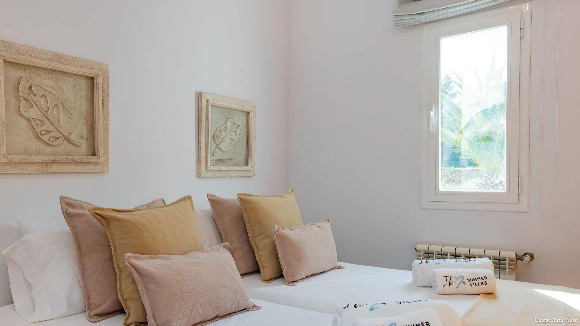 VILLA STYLE - 5 Bedrooms - San Rafael/Amnesia/UNVRS (Rural)
