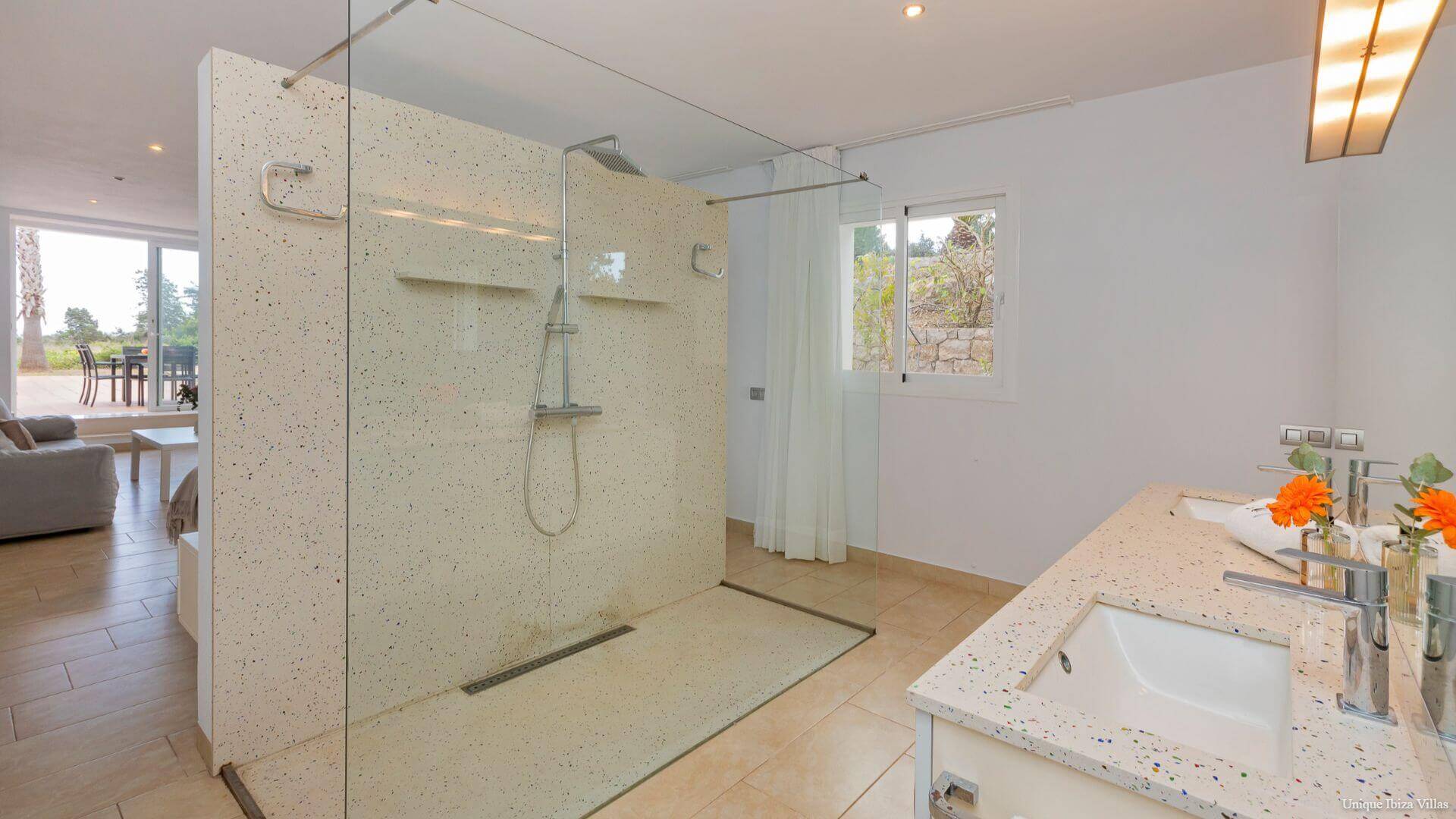 VILLA STYLE - 5 Bedrooms - San Rafael/Amnesia/UNVRS (Rural)