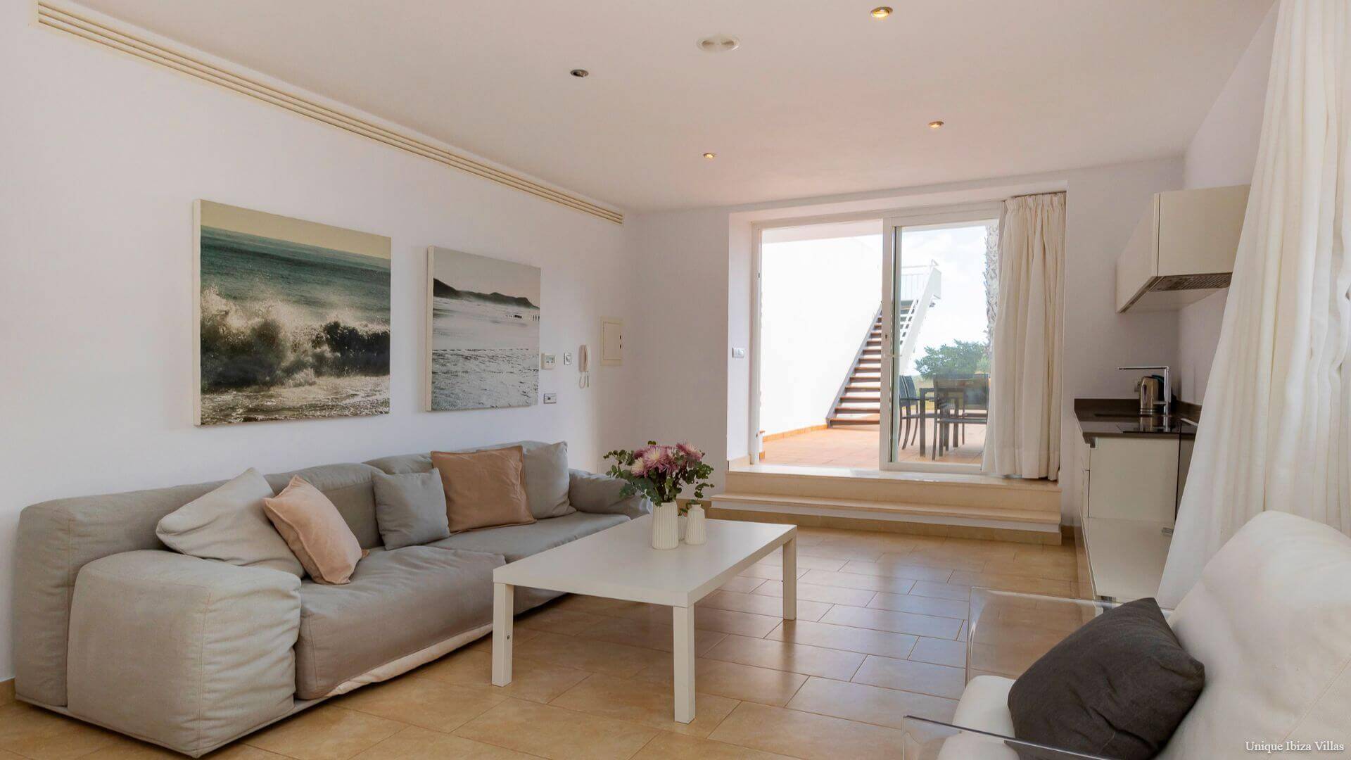 VILLA STYLE - 5 Bedrooms - San Rafael/Amnesia/UNVRS (Rural)
