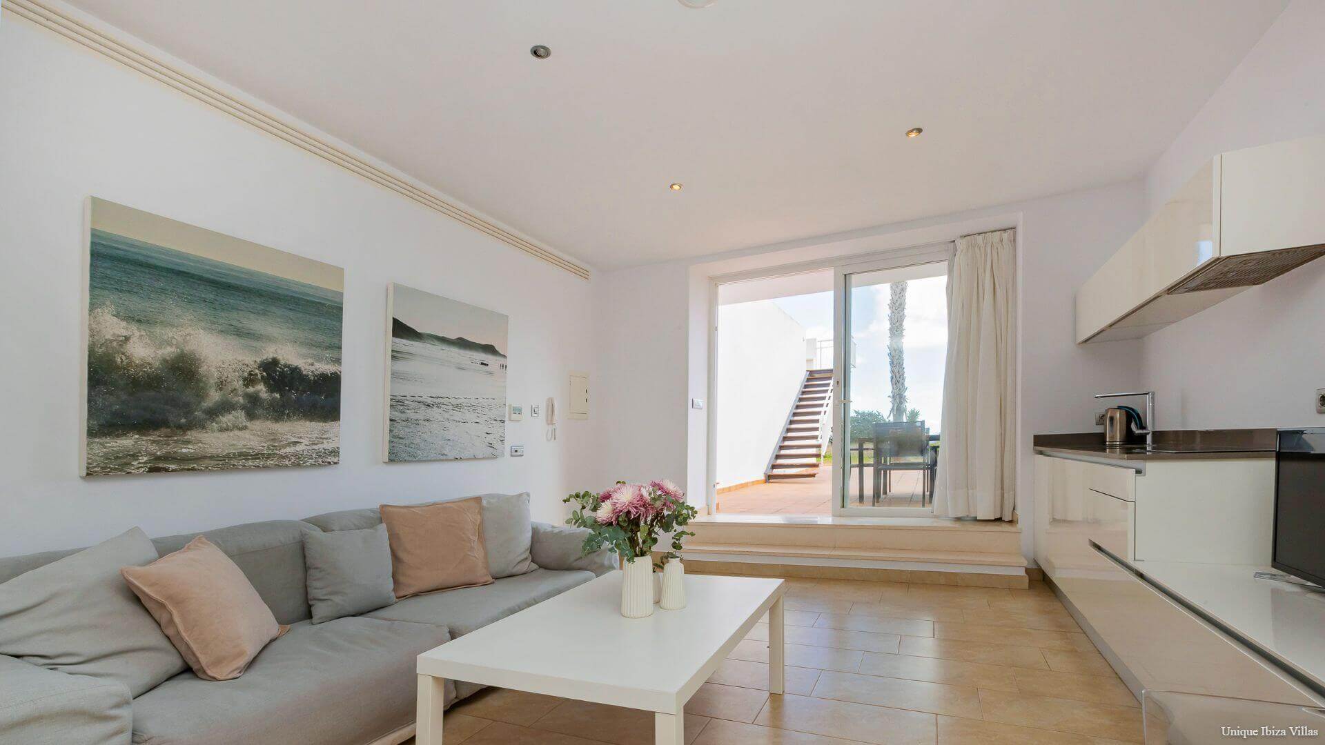 VILLA STYLE - 5 Bedrooms - San Rafael/Amnesia/UNVRS (Rural)