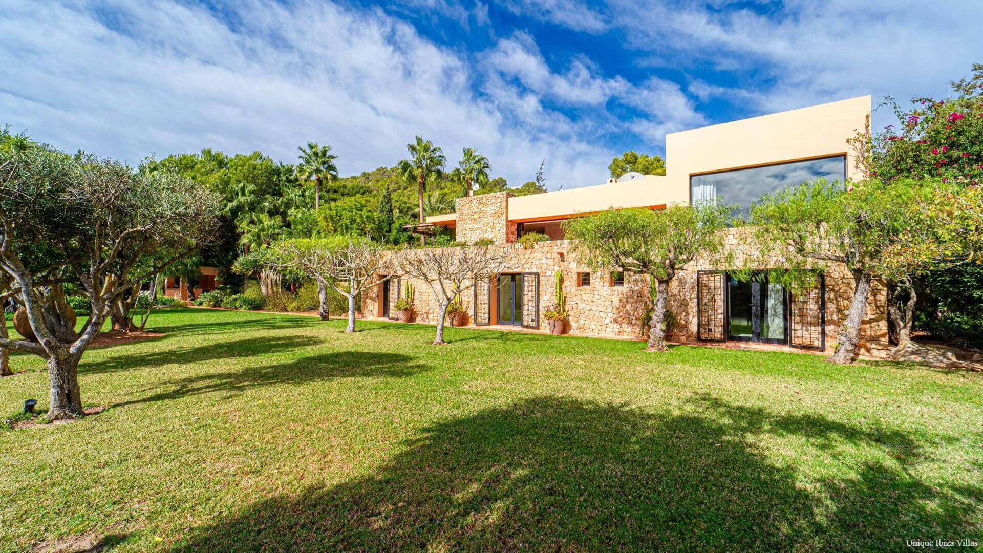 CASA JARDIN - 6 Bedrooms - Between San Jose/Ibiza Town