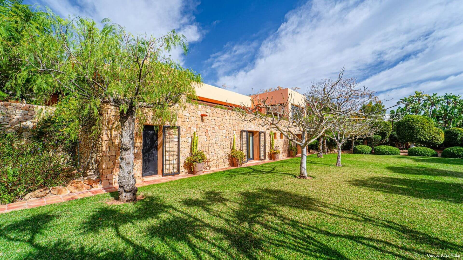 CASA JARDIN - 6 Bedrooms - Between San Jose/Ibiza Town