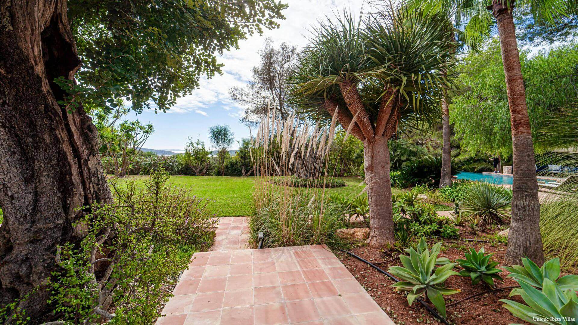 CASA JARDIN - 6 Bedrooms - Between San Jose/Ibiza Town