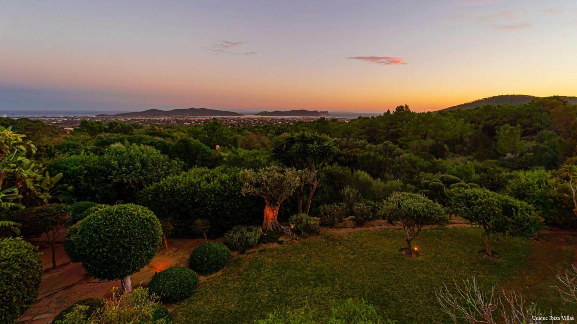 CASA JARDIN - 6 Bedrooms - Between San Jose/Ibiza Town