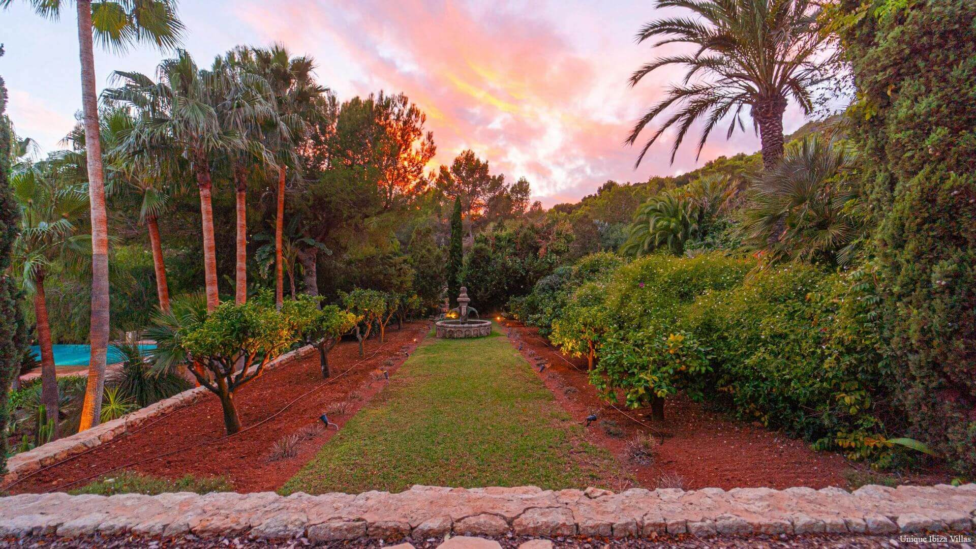 CASA JARDIN - 6 Bedrooms - Between San Jose/Ibiza Town