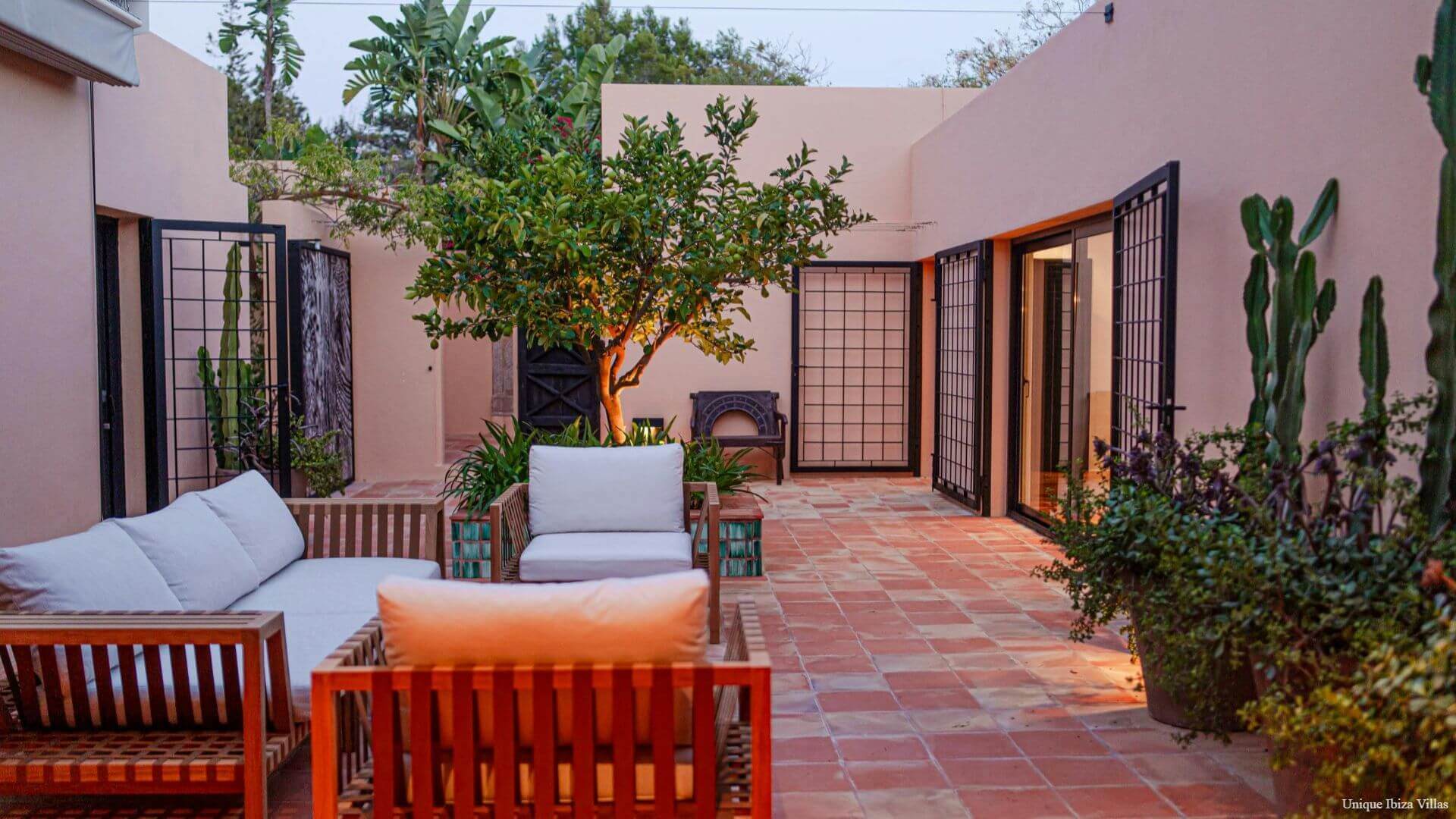 CASA JARDIN - 6 Bedrooms - Between San Jose/Ibiza Town