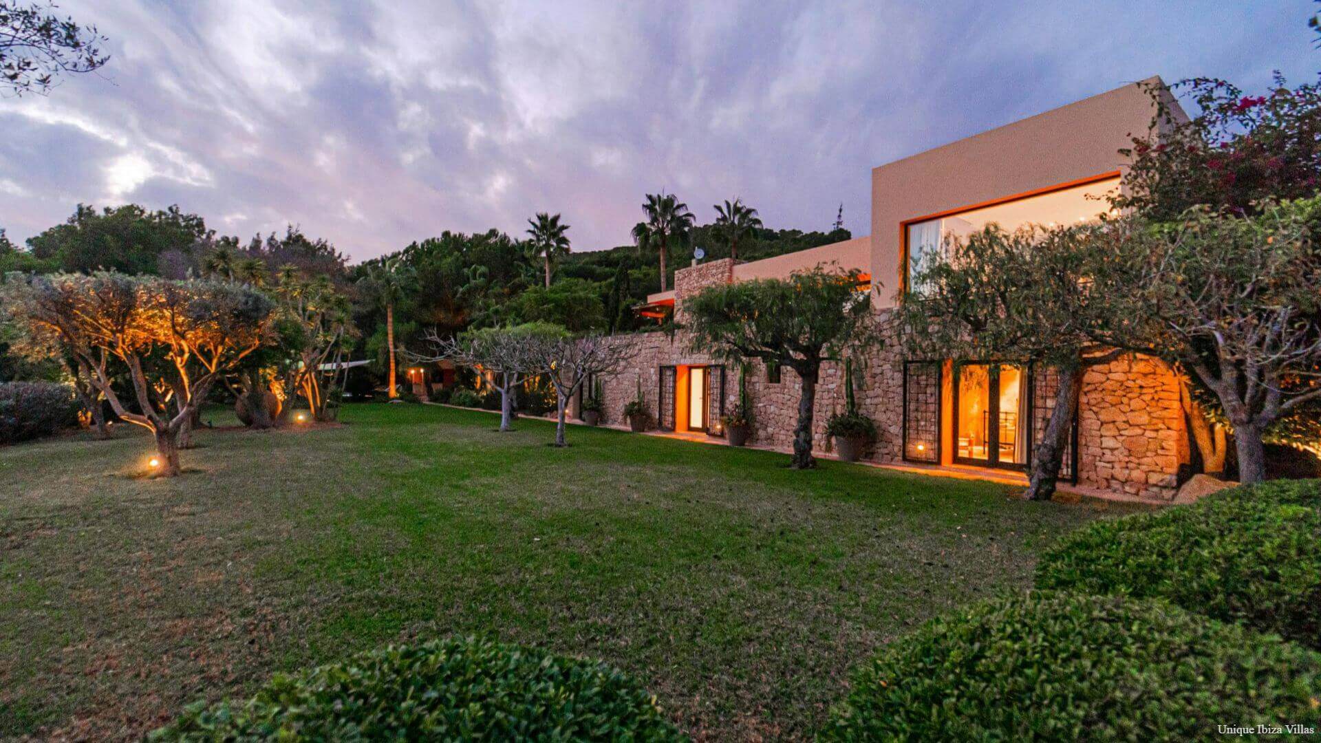 CASA JARDIN - 6 Bedrooms - Between San Jose/Ibiza Town