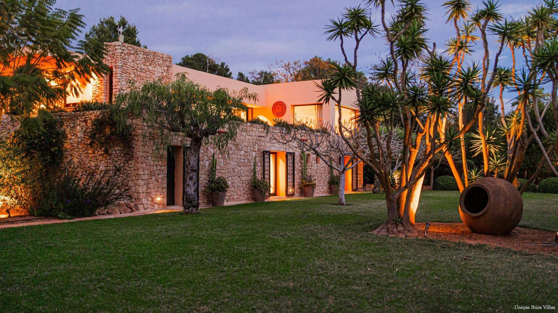CASA JARDIN - 6 Bedrooms - Between San Jose/Ibiza Town