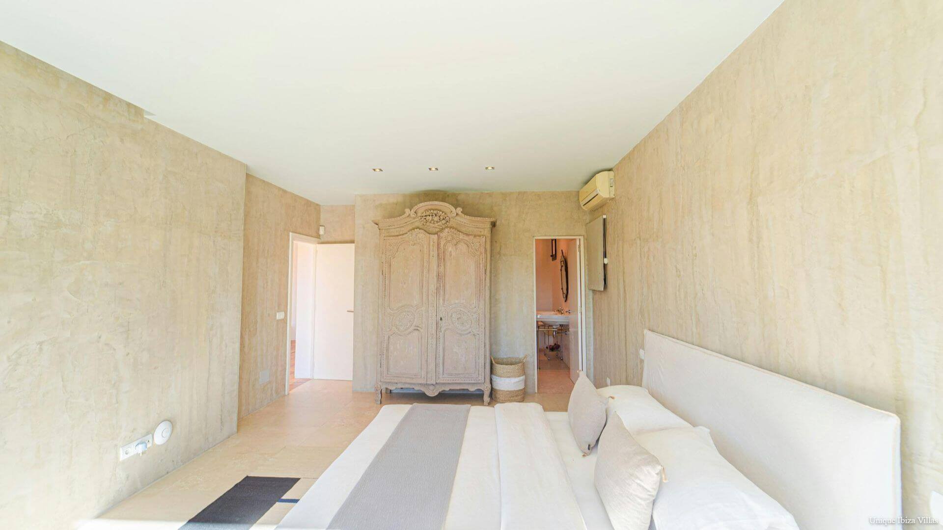 CASA JARDIN - 6 Bedrooms - Between San Jose/Ibiza Town