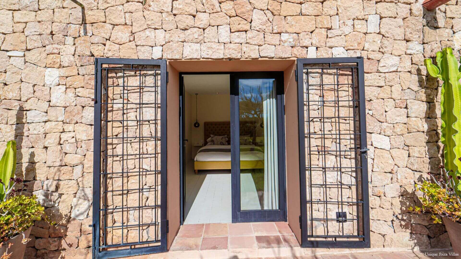 CASA JARDIN - 6 Bedrooms - Between San Jose/Ibiza Town