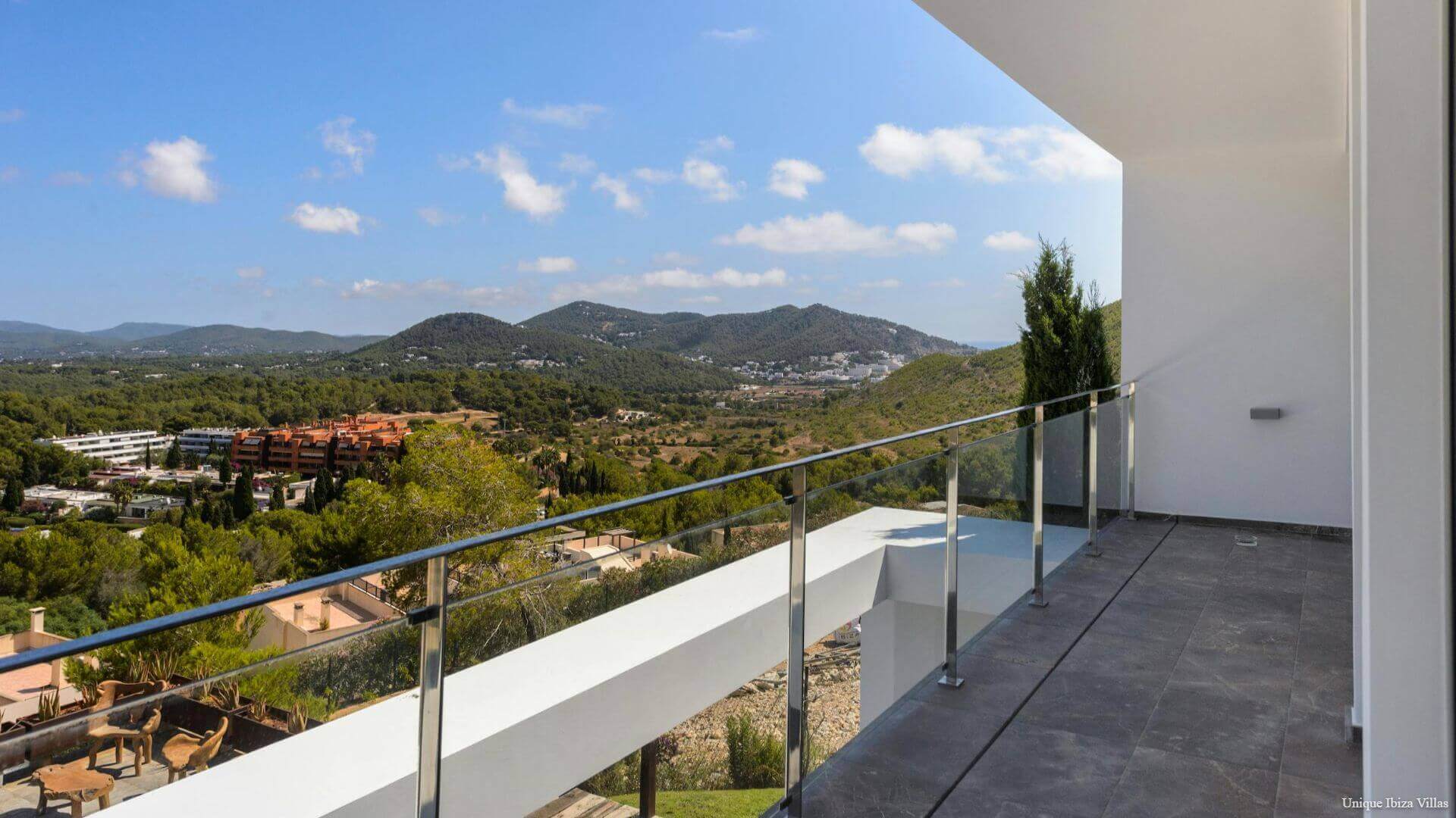  - Villa Minimsl - Roca Llisa