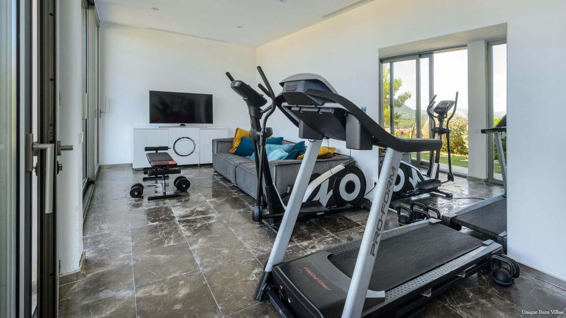  - Villa Minimsl - Roca Llisa