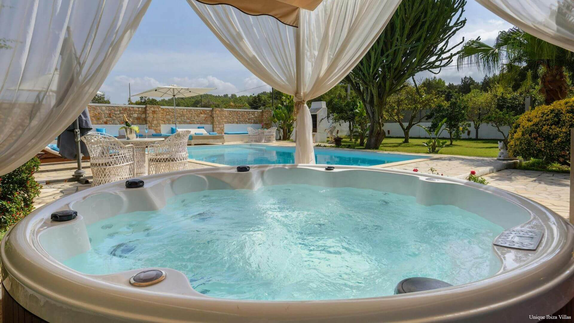 Villa Beatrisa - 4 Bedrooms - San Rafael - Pool & Hot Tub
