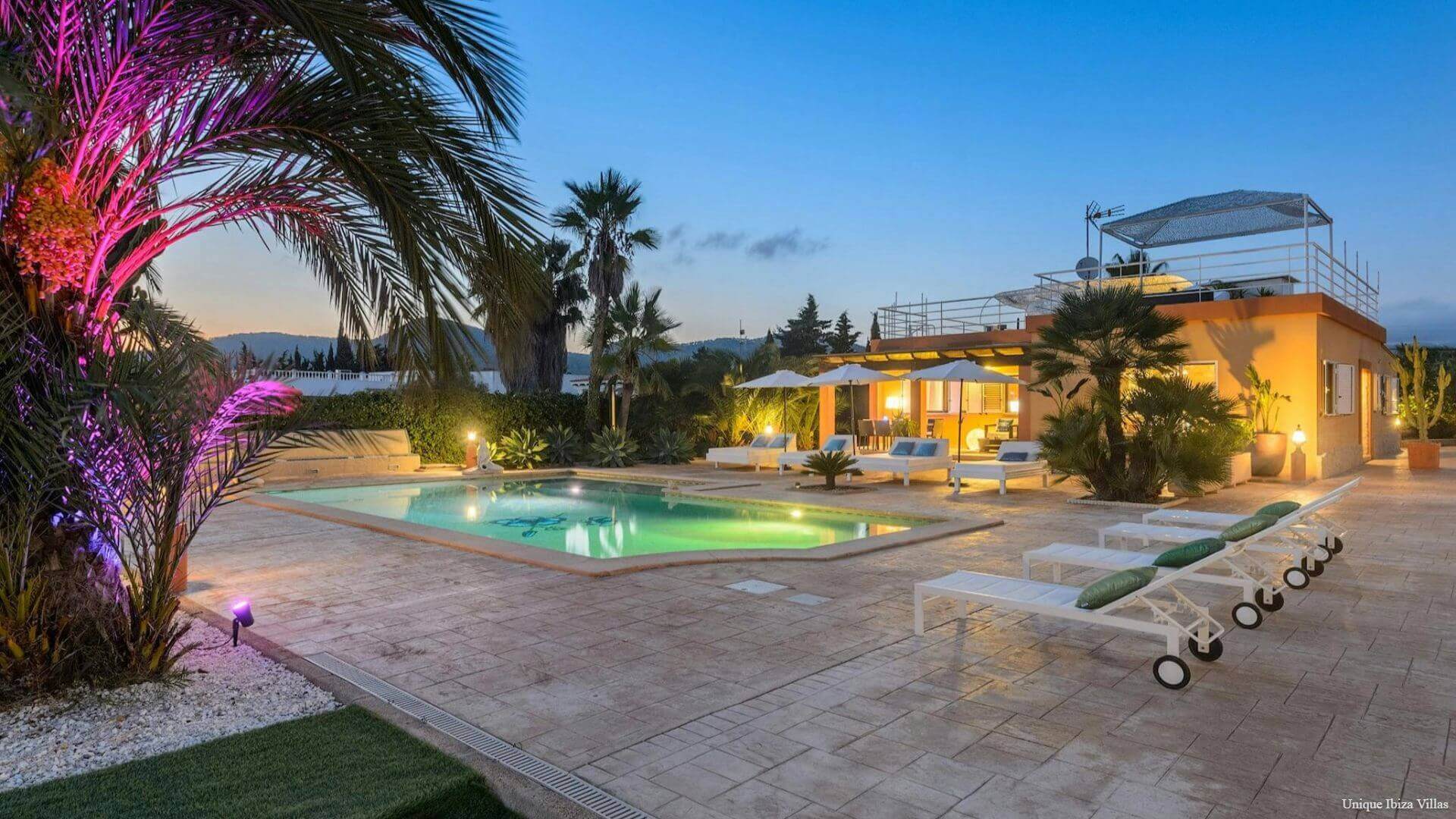 - VILLA D'ANGELO