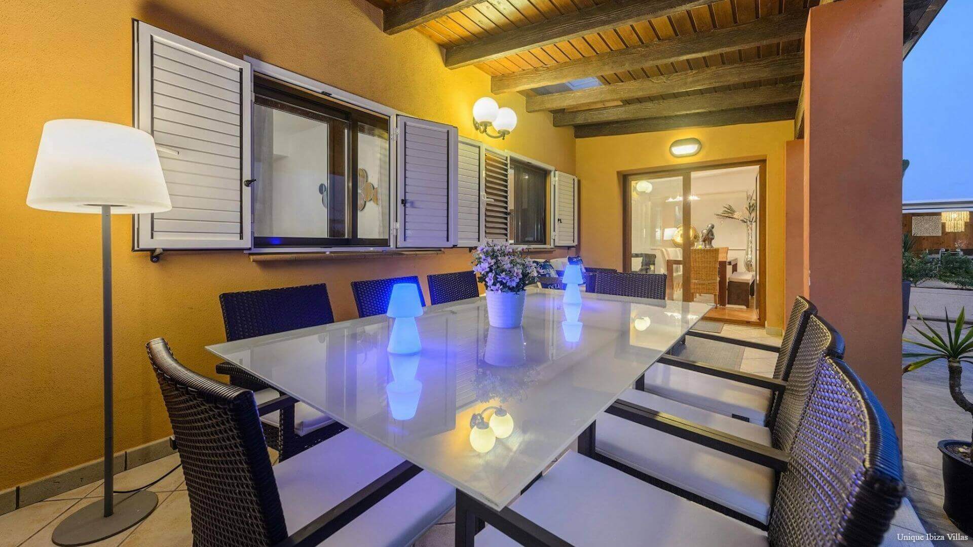 - VILLA D'ANGELO
