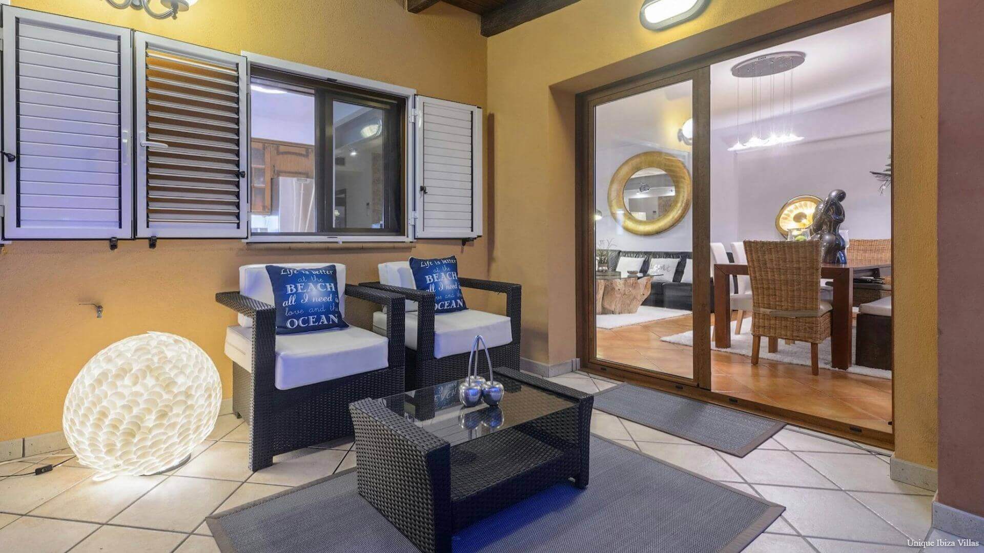 - VILLA D'ANGELO