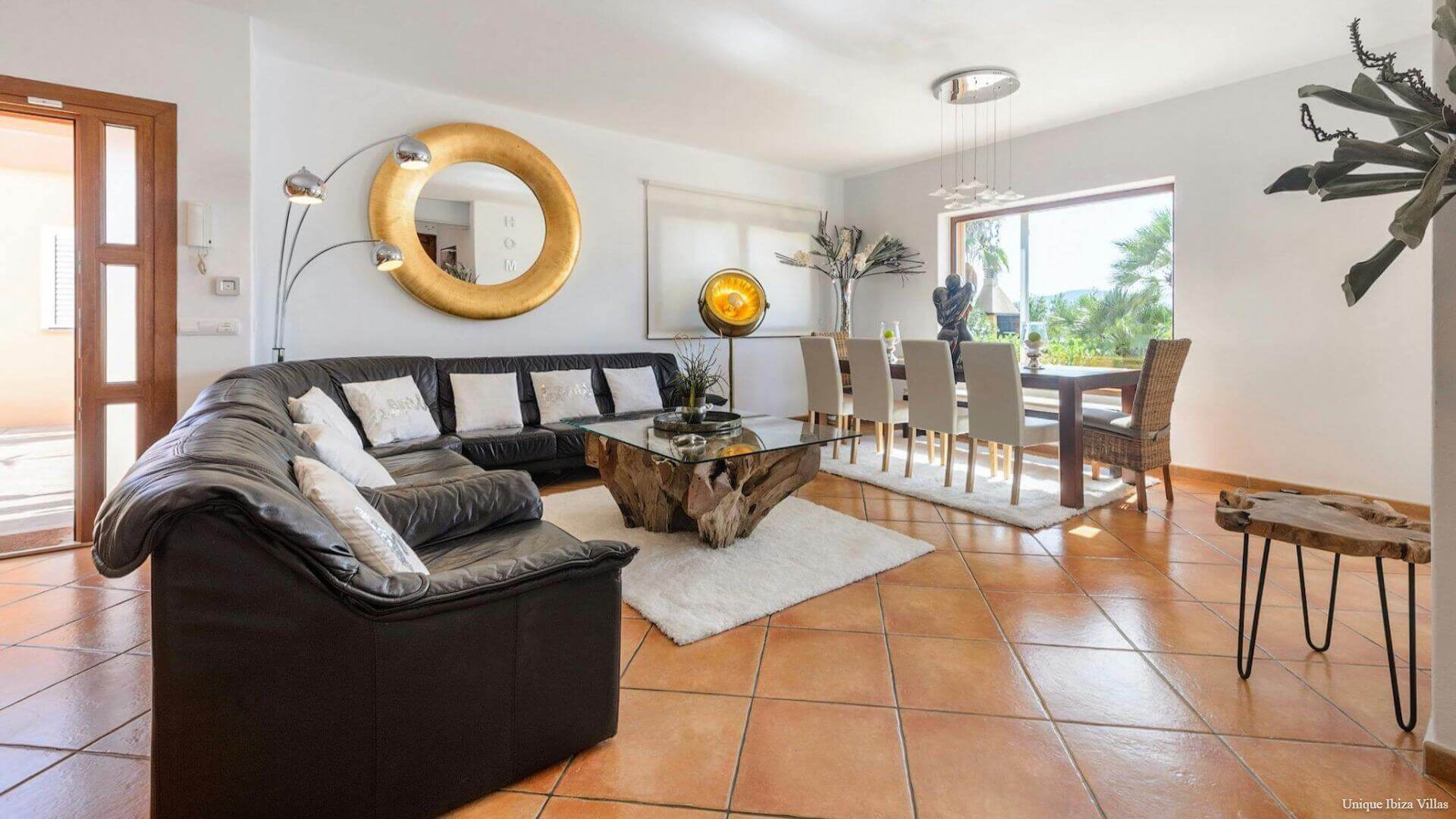 - VILLA D'ANGELO
