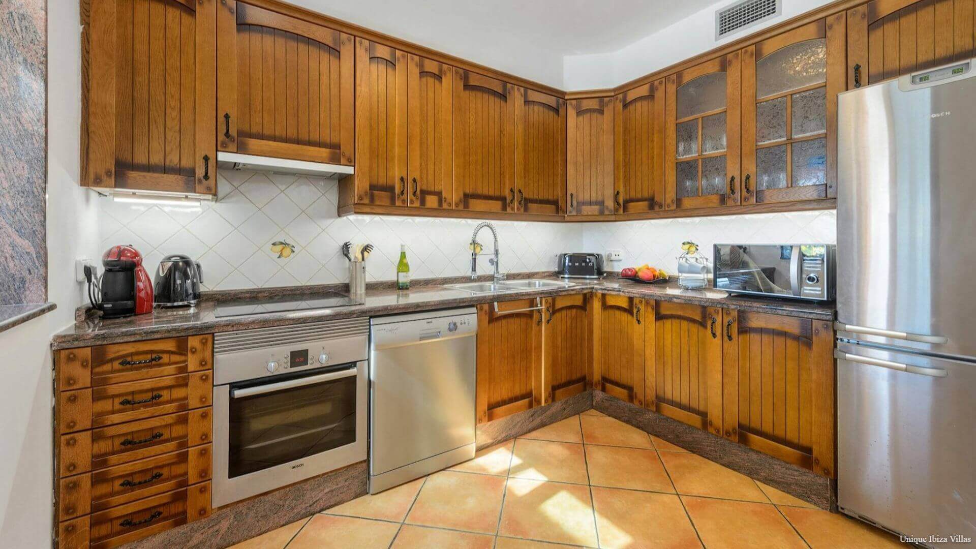 - VILLA D'ANGELO