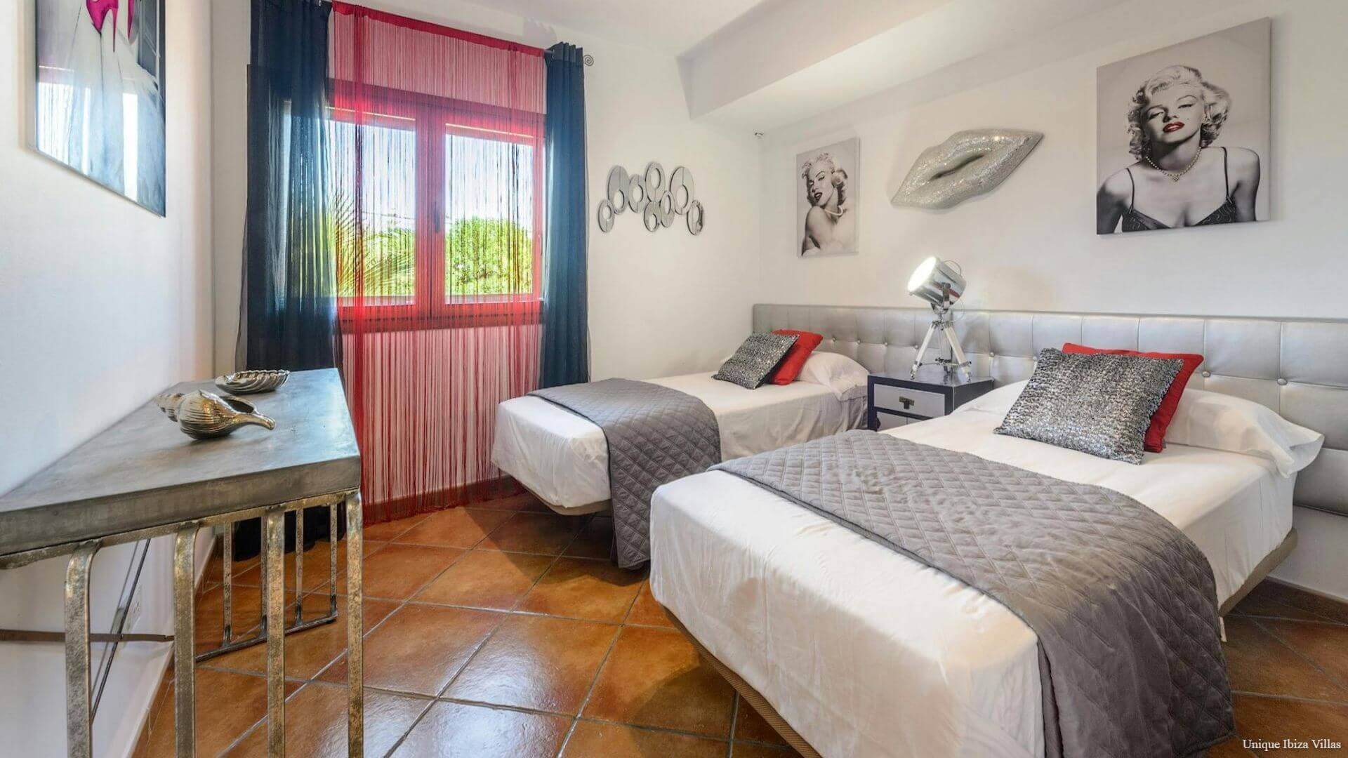 - VILLA D'ANGELO