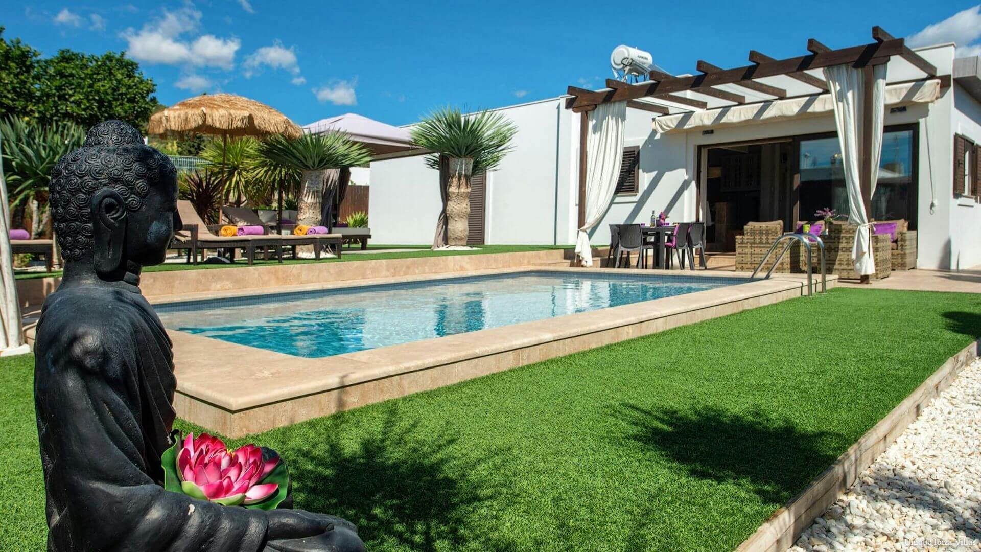 VILLA TAVARIS